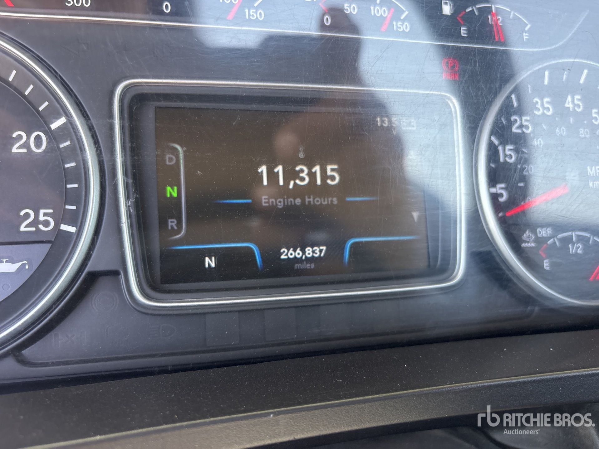 2020 International LT625