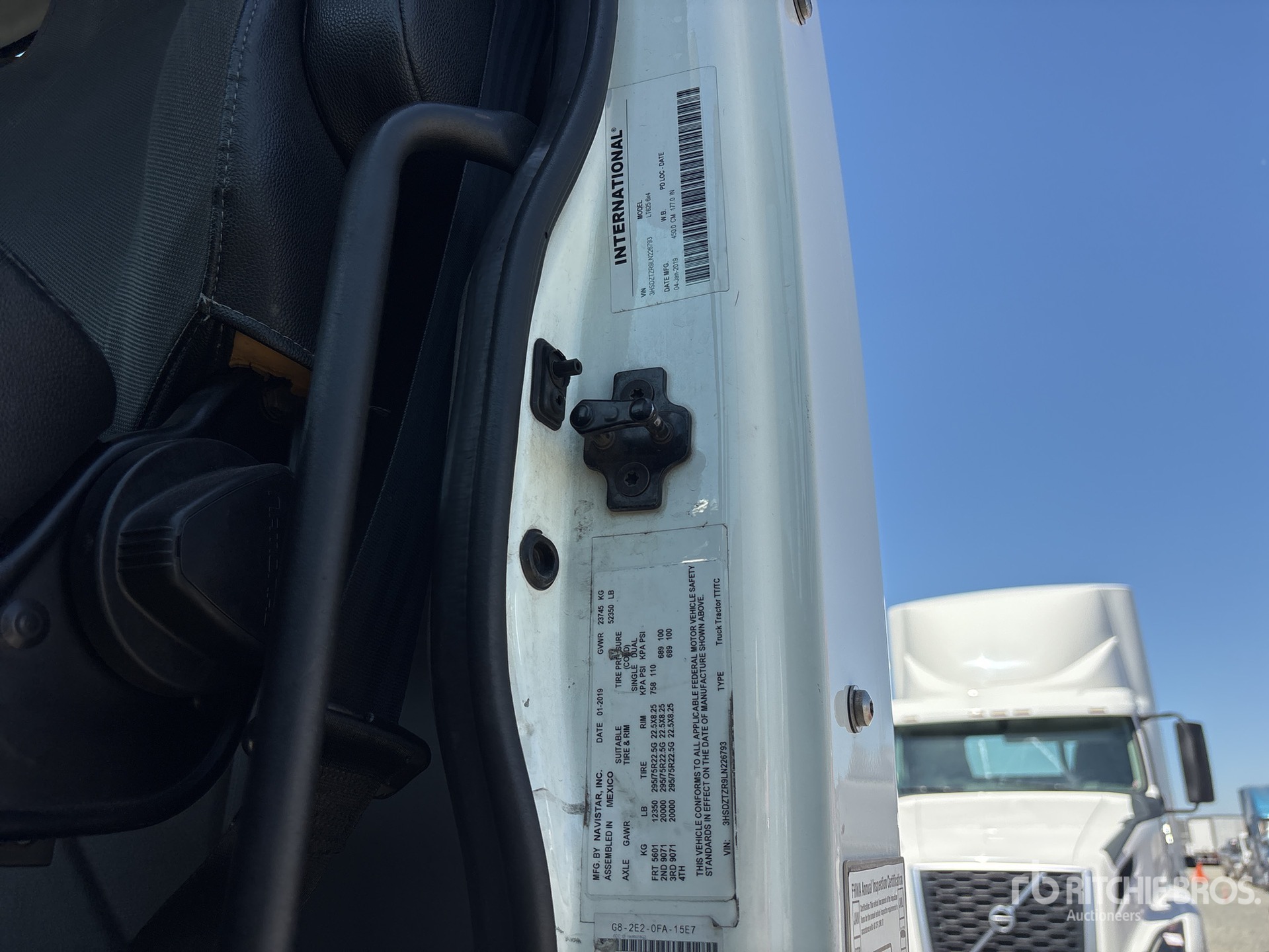 2020 International LT625