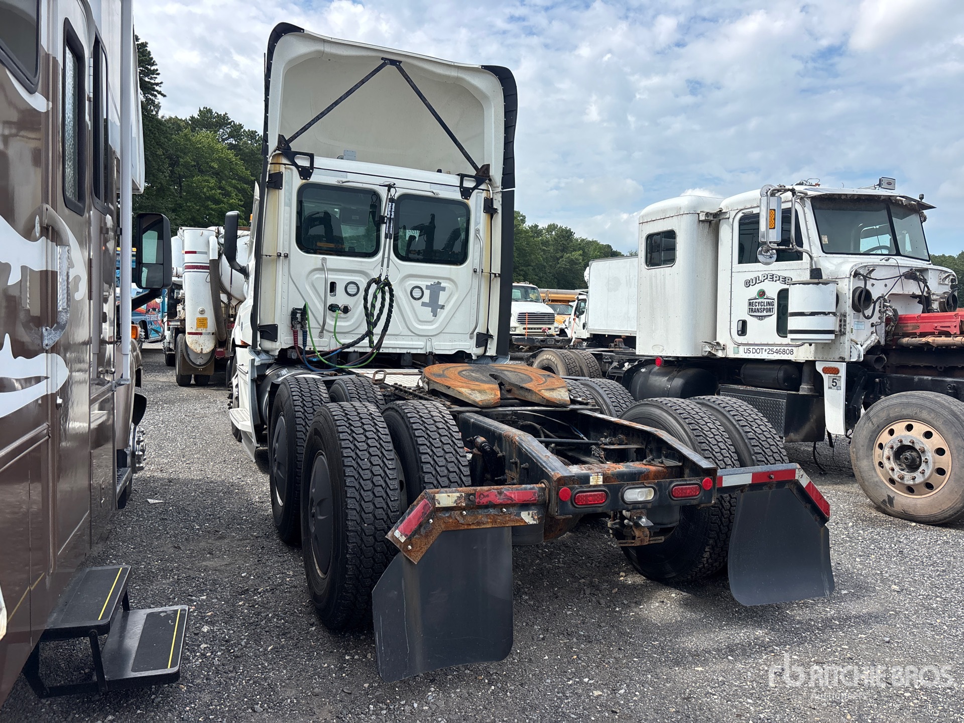 2021 Freightliner CASCADIA 116