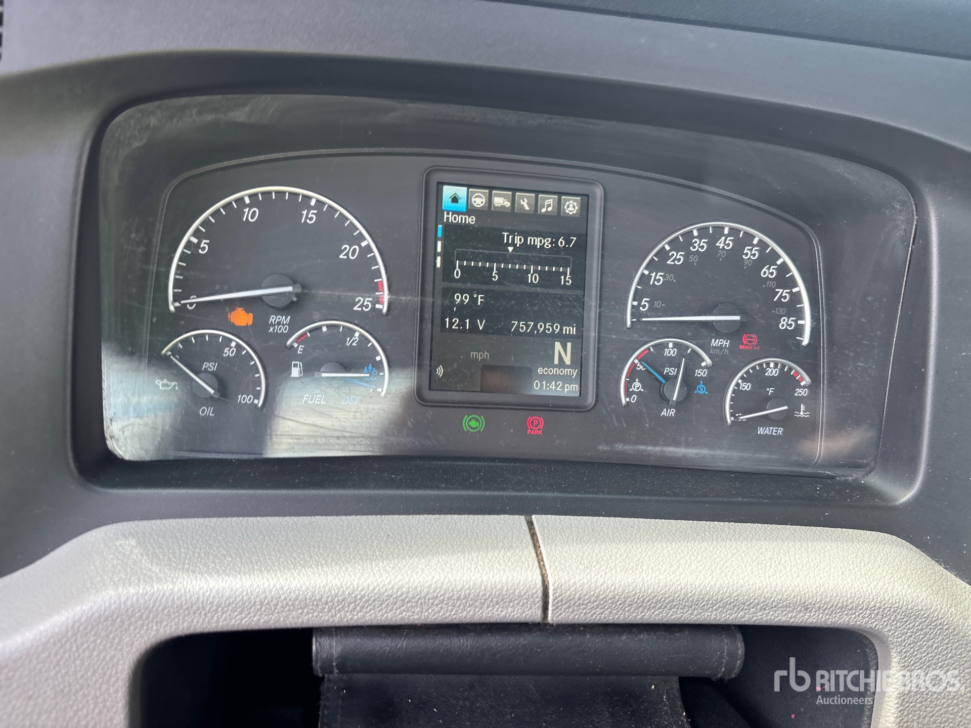 2021 Freightliner CASCADIA 116