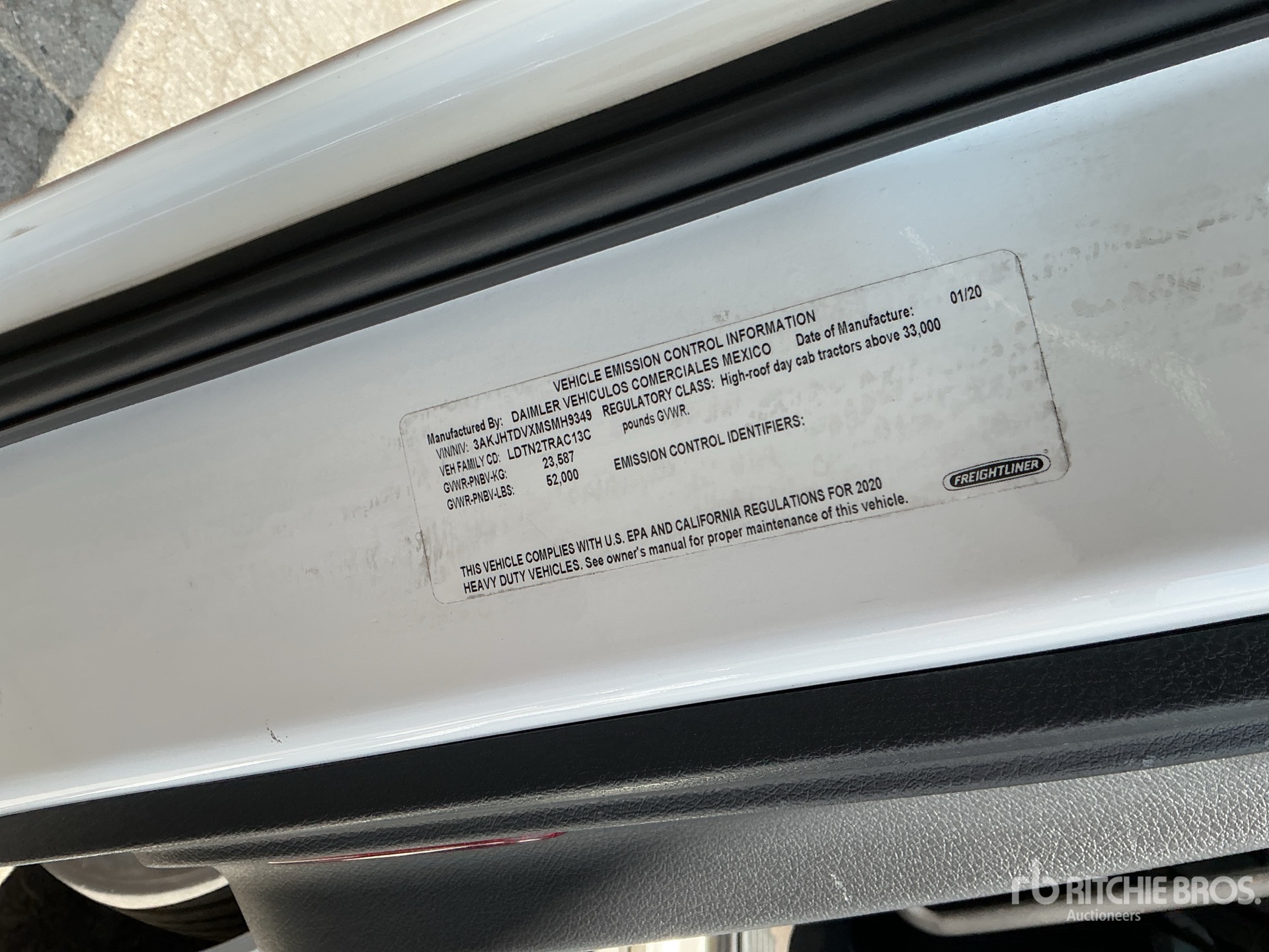 2021 Freightliner CASCADIA 116