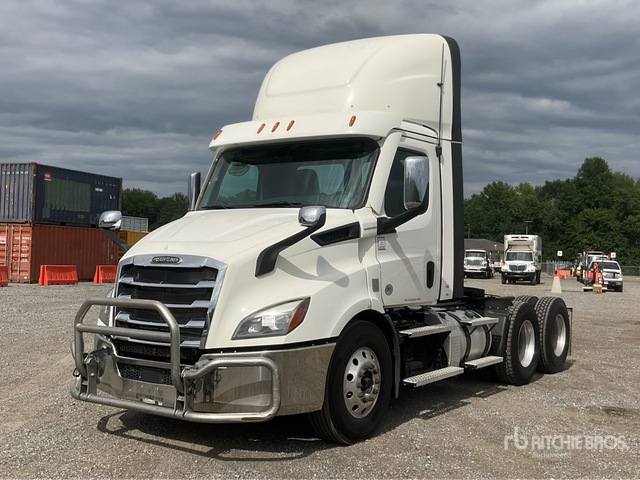 2021 Freightliner Cascadia 116 6x4 T/a Day Cab Truck Tractor