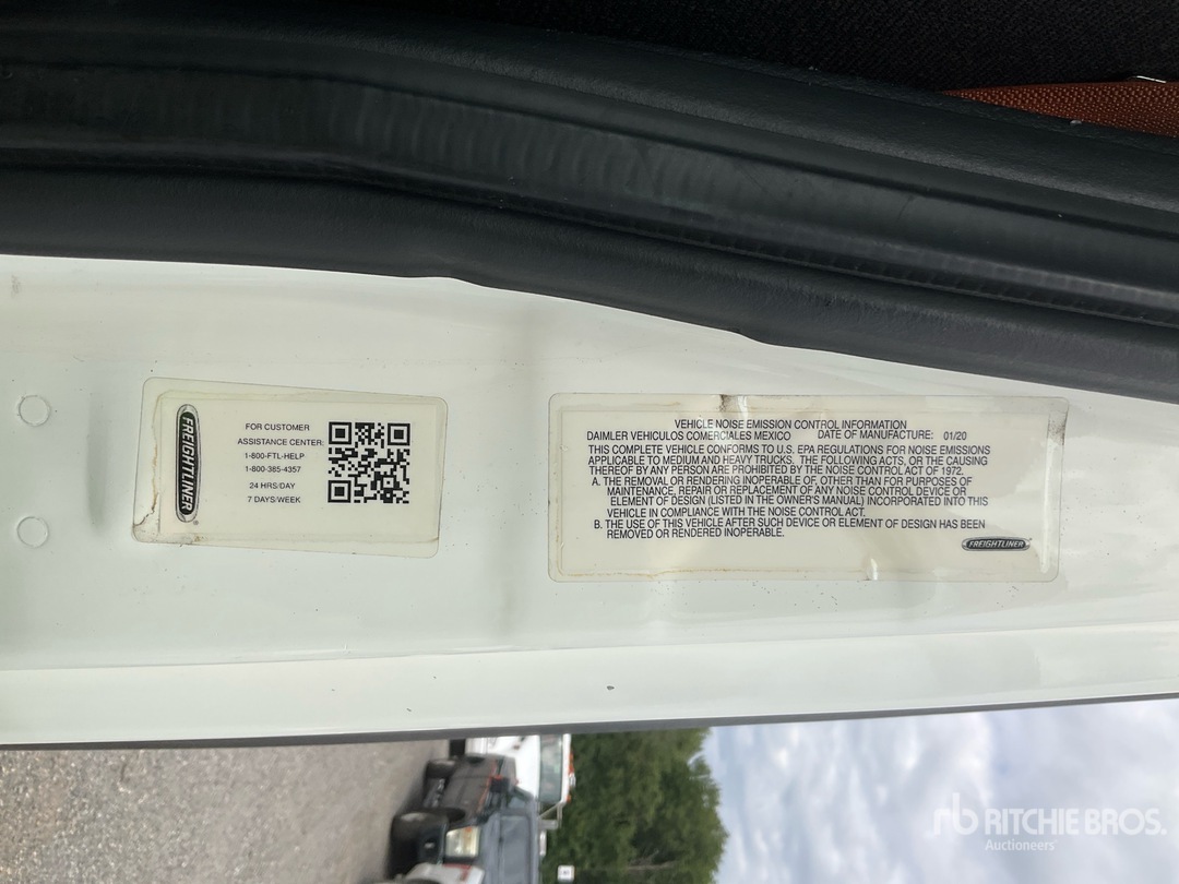 2021 Freightliner CASCADIA 116