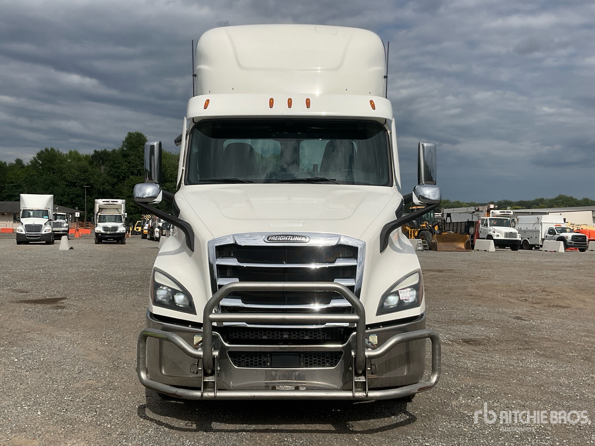 2021 Freightliner CASCADIA 116