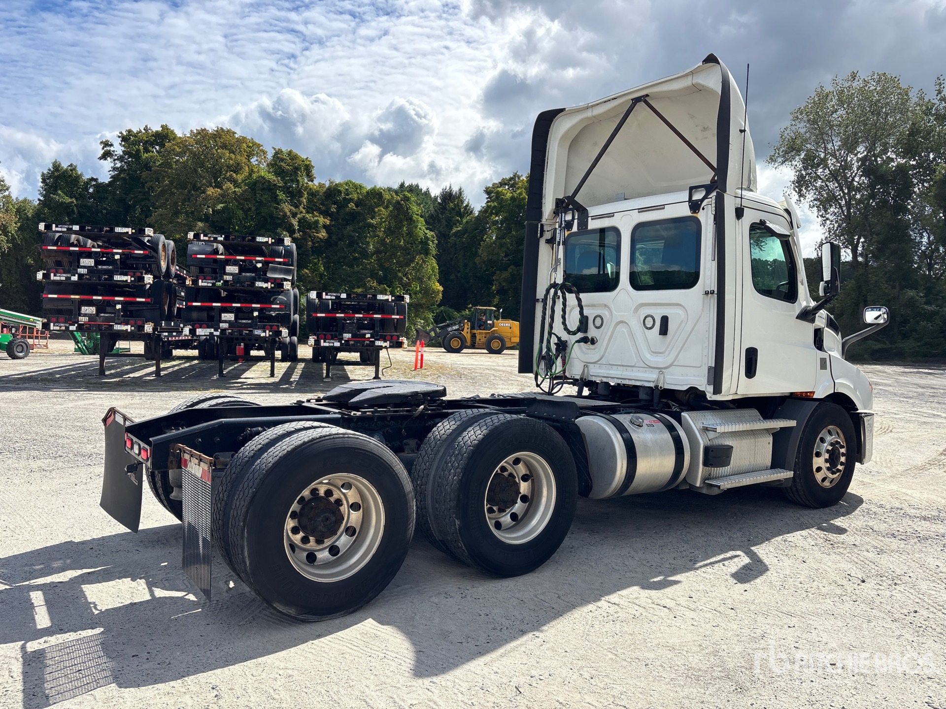 2021 Freightliner CASCADIA 116