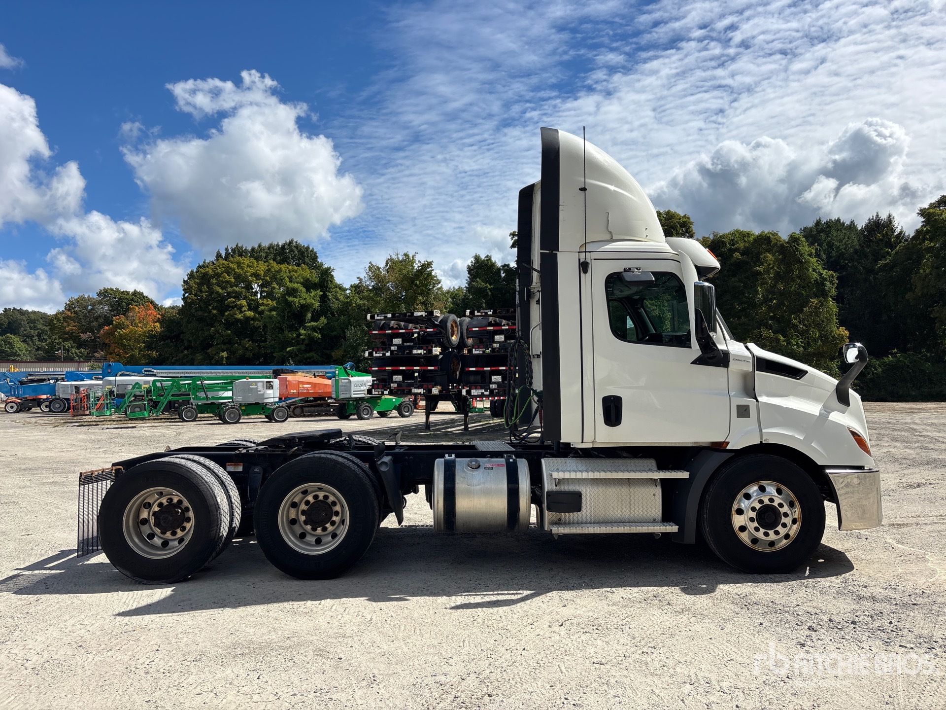 2021 Freightliner CASCADIA 116