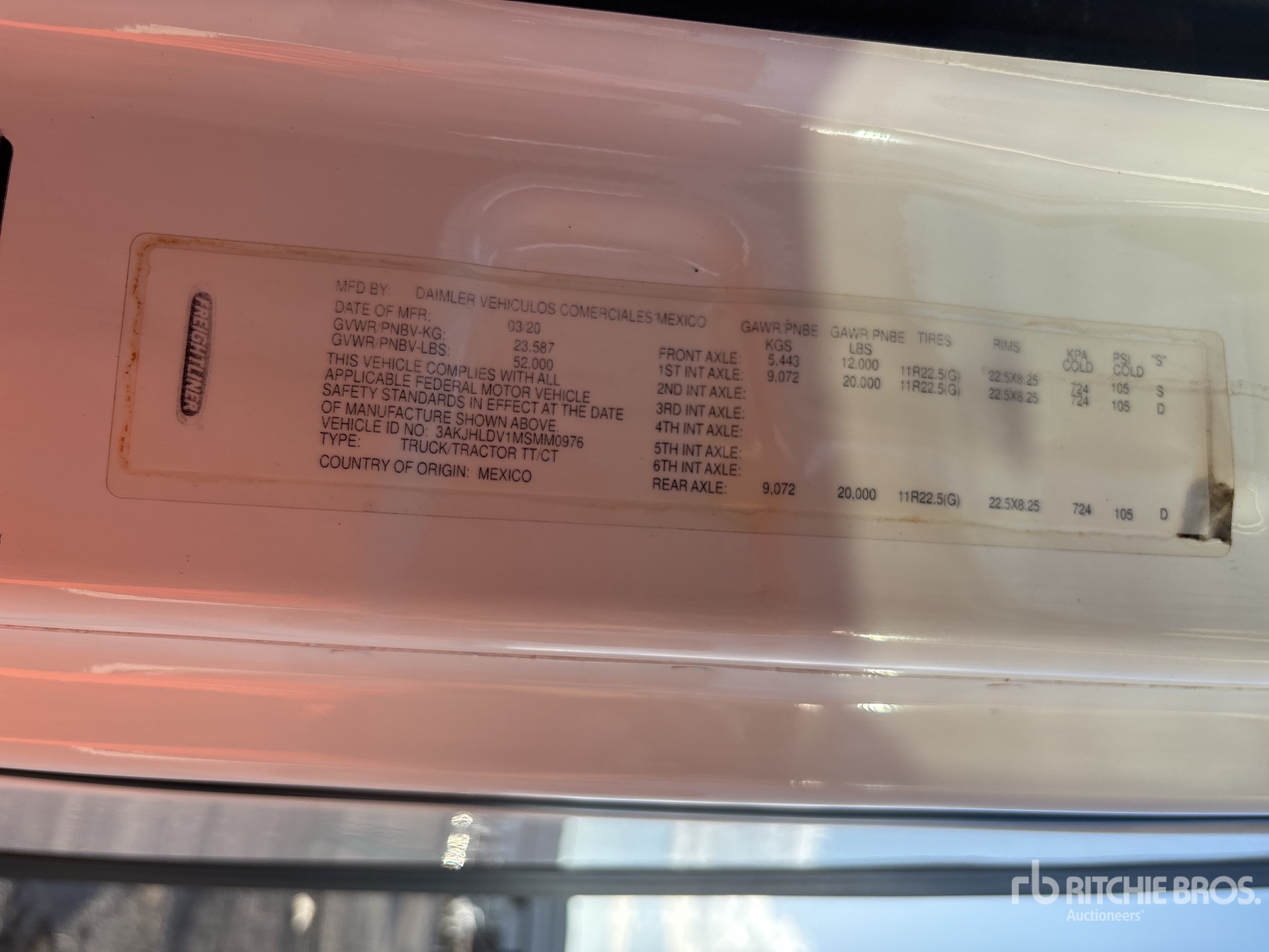 2021 Freightliner CASCADIA 126