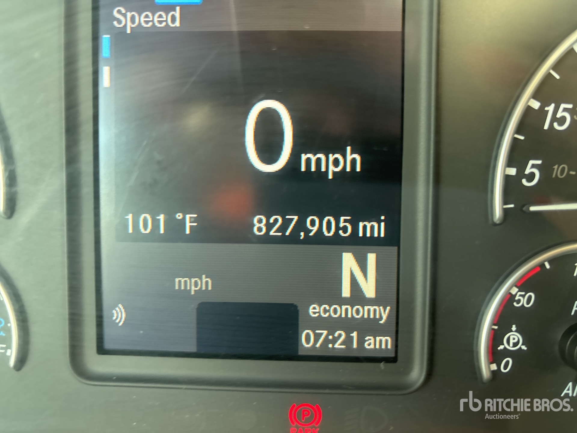 2021 Freightliner CASCADIA 126