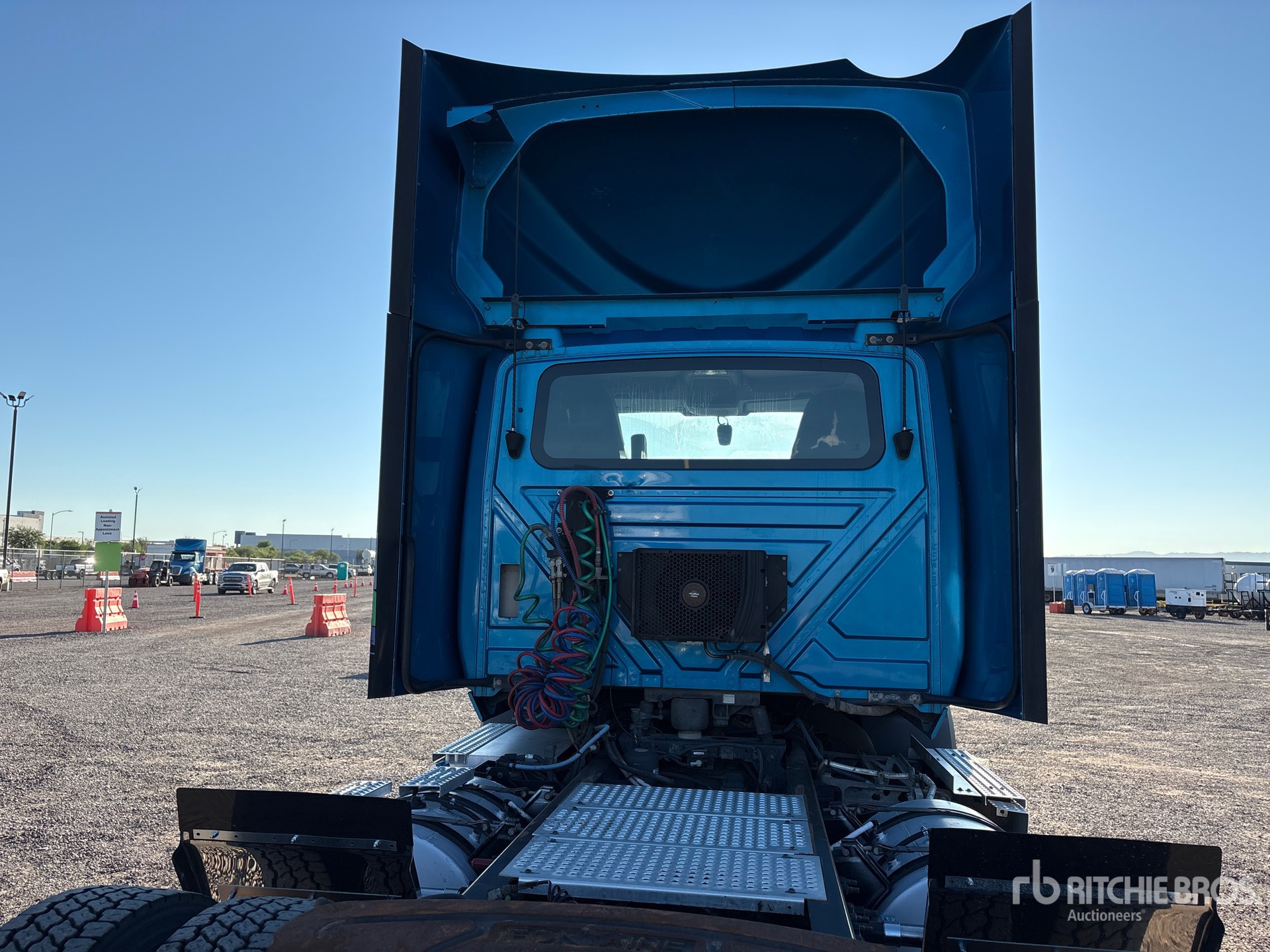 2019 International RH613
