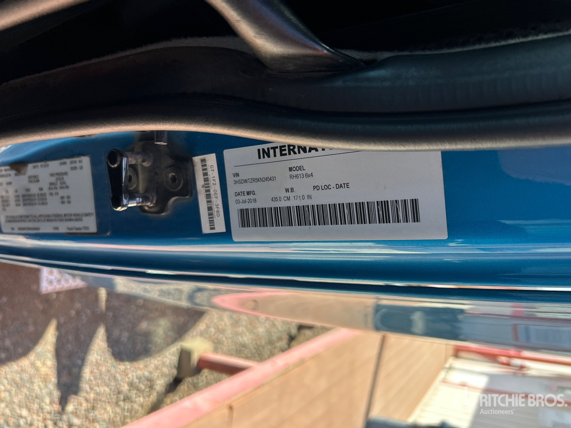 2019 International RH613