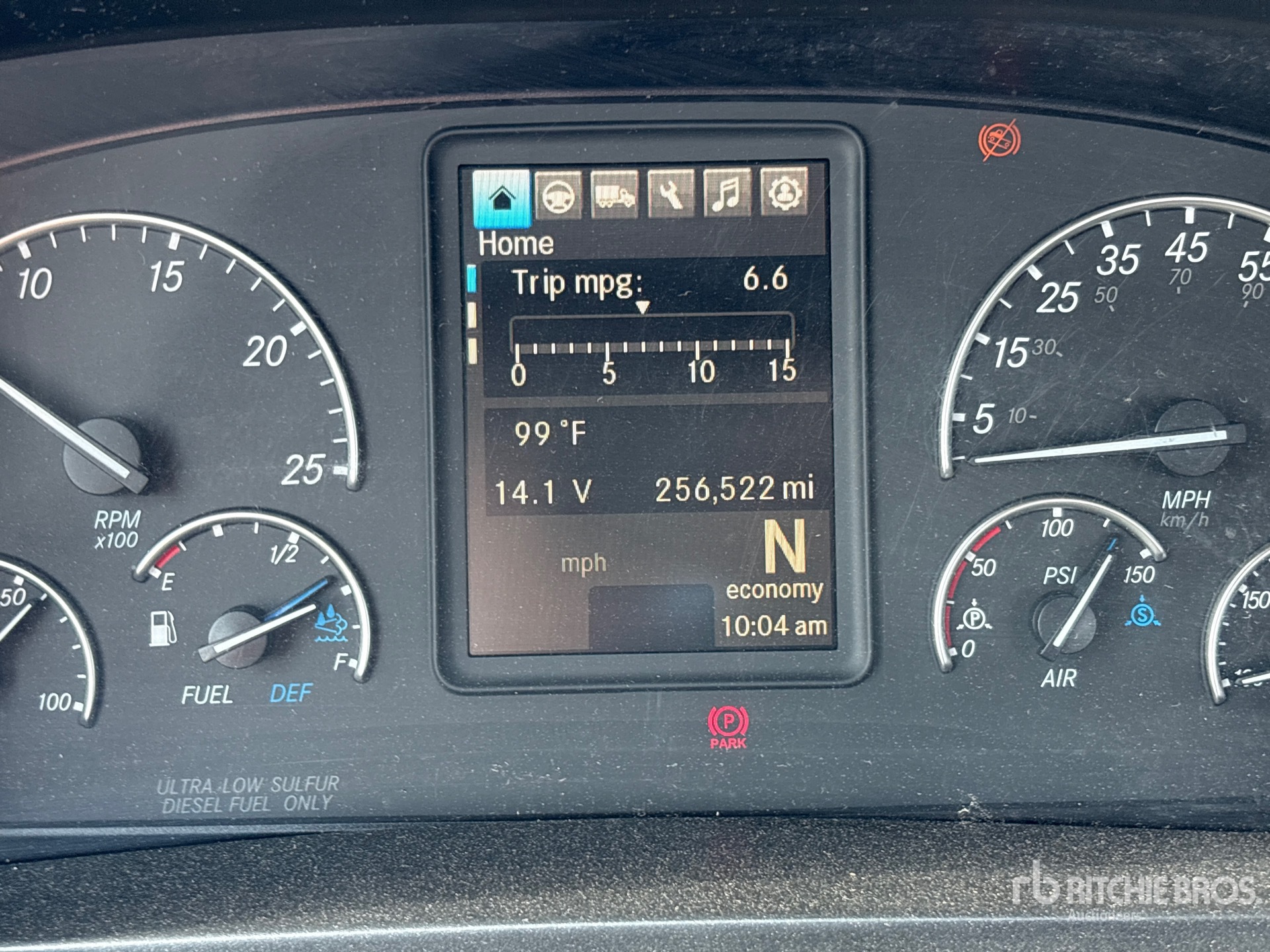 2019 Freightliner CASCADIA 126