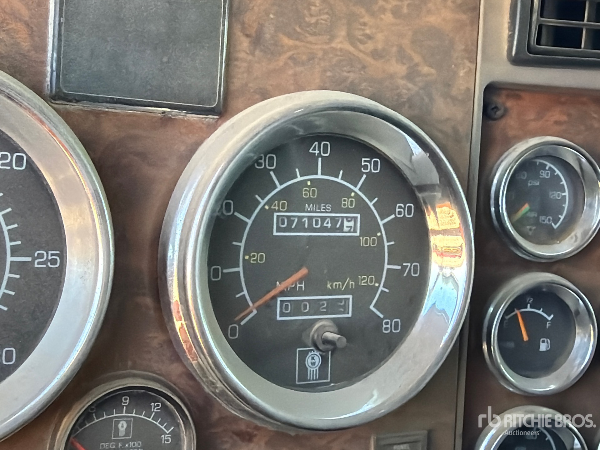 2002 Kenworth T800