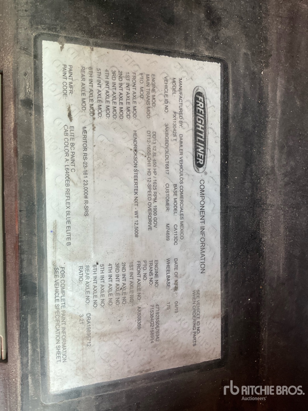 2020 Freightliner CASCADIA 113