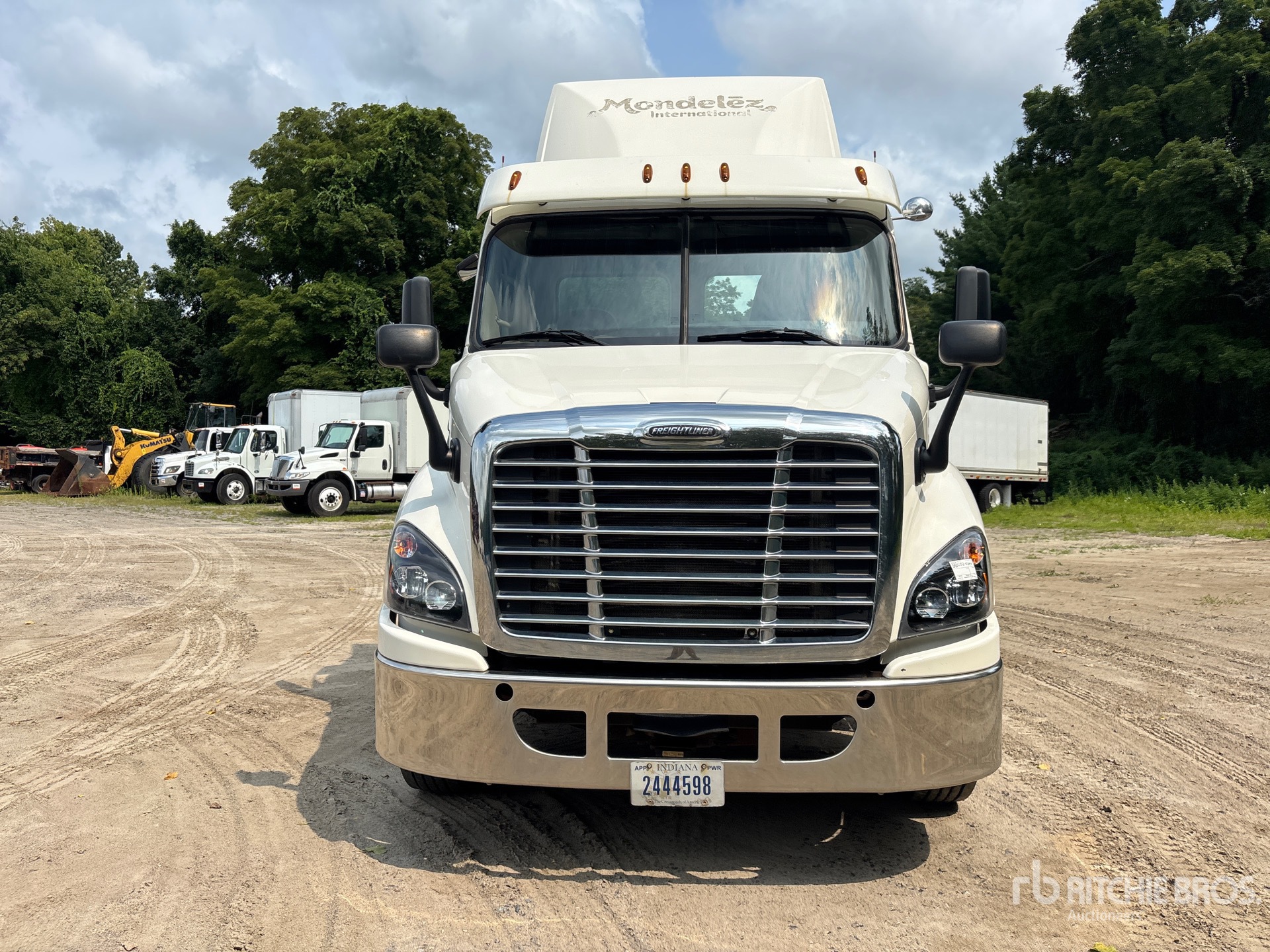 2017 Freightliner CASCADIA 113