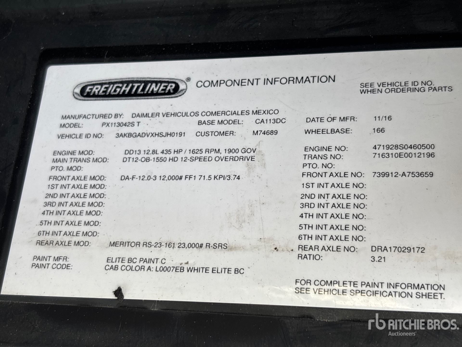 2017 Freightliner CASCADIA 113