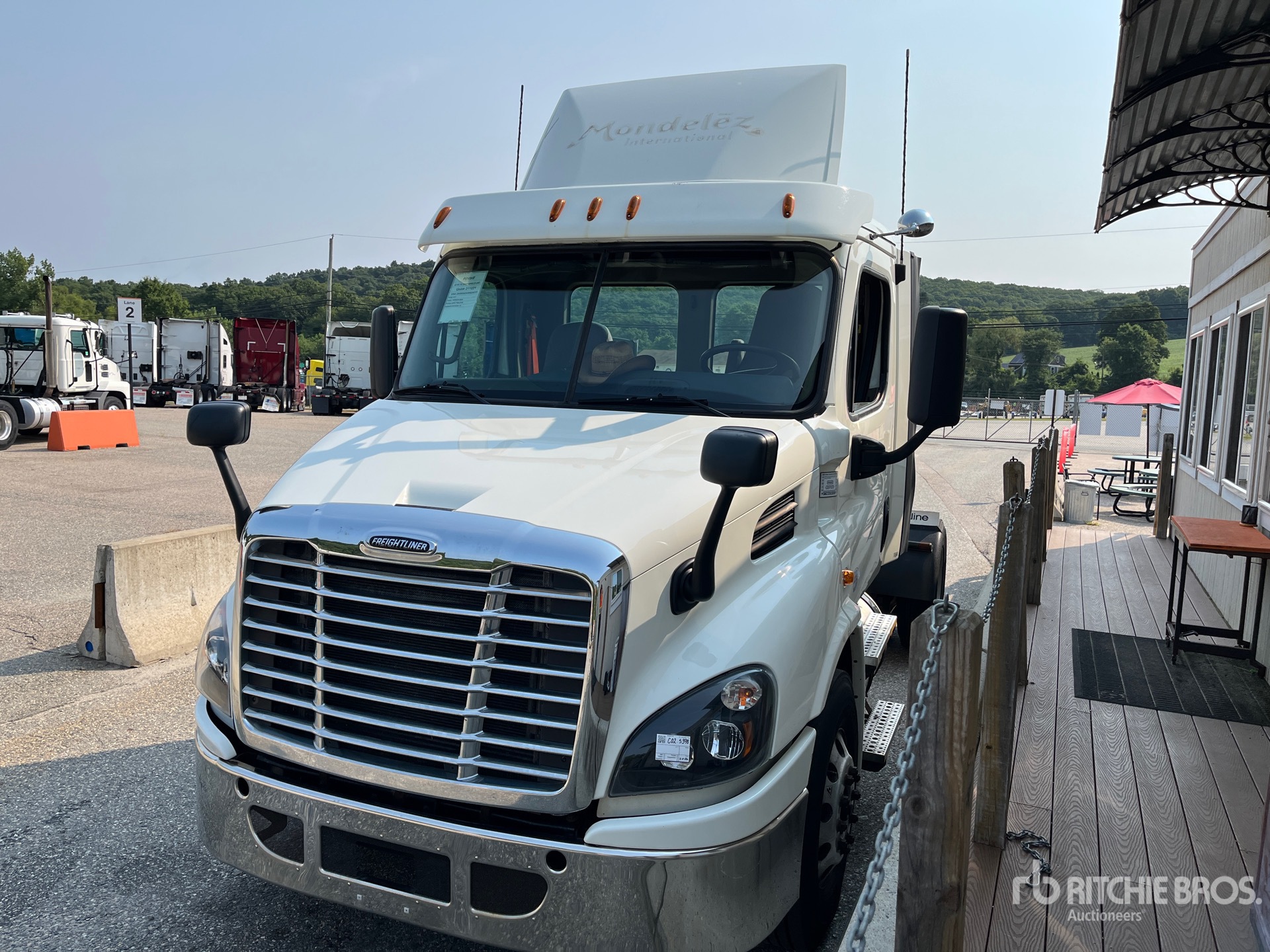 2017 Freightliner CASCADIA 113