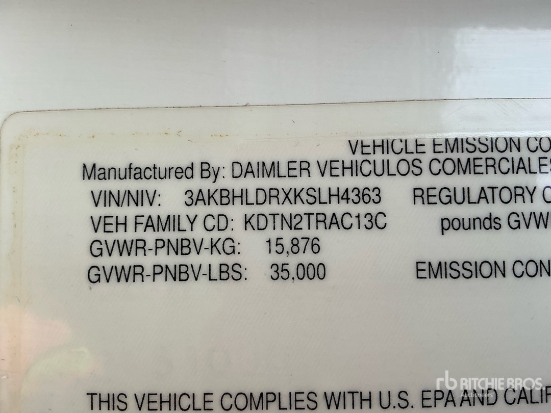 2019 Freightliner CASCADIA 126