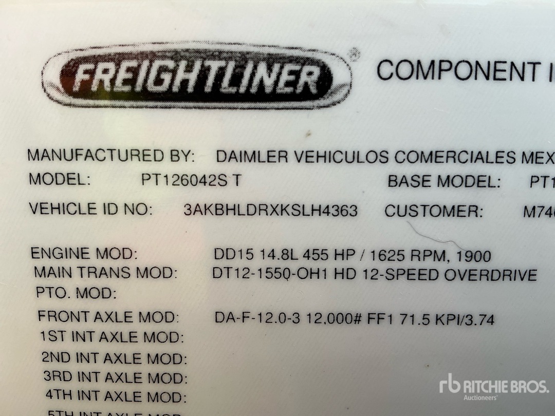 2019 Freightliner CASCADIA 126