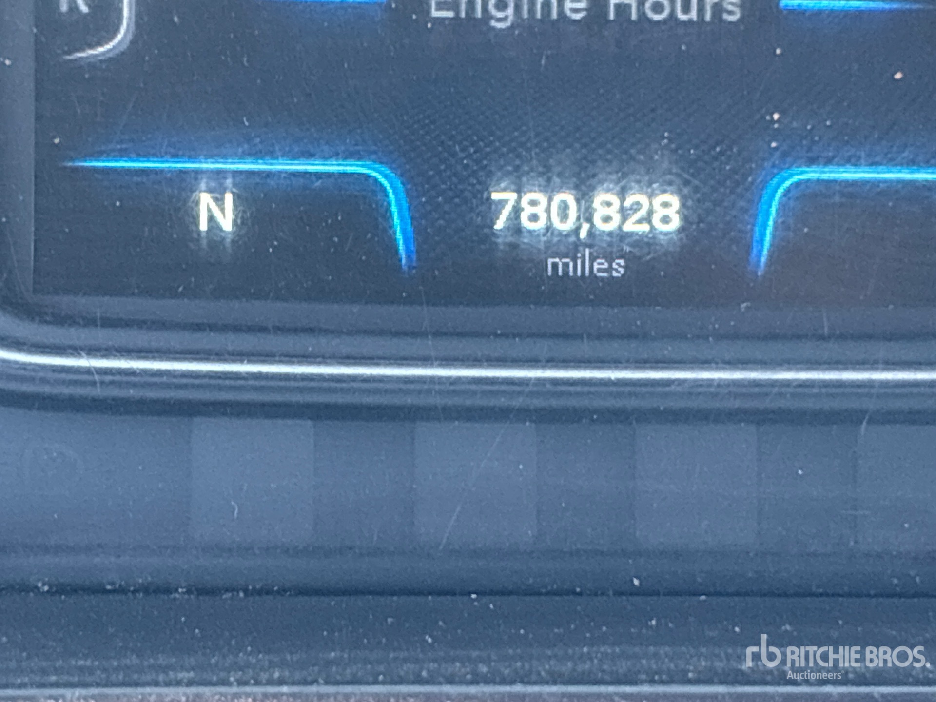 2021 International LT625