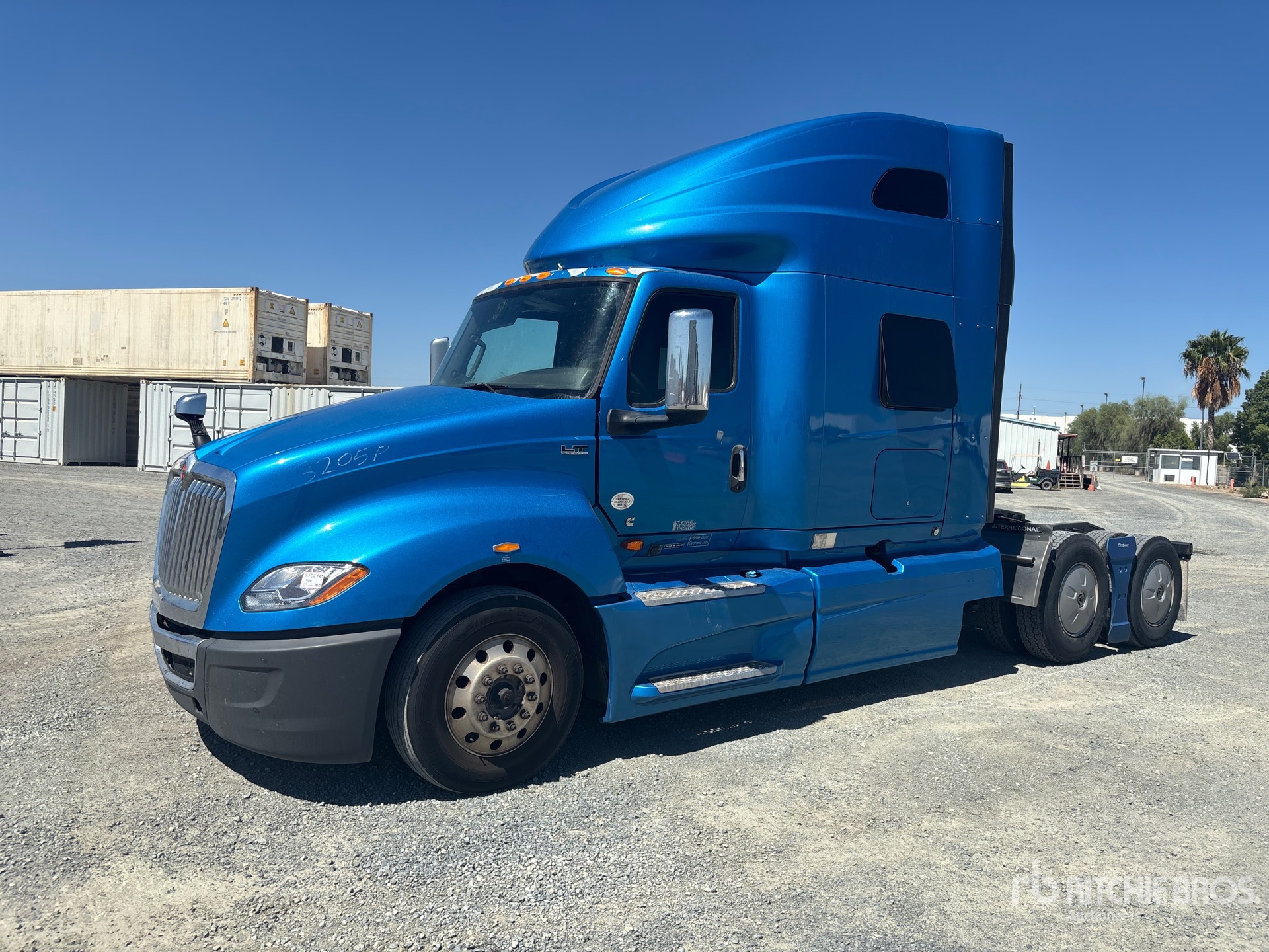 2021 International LT625