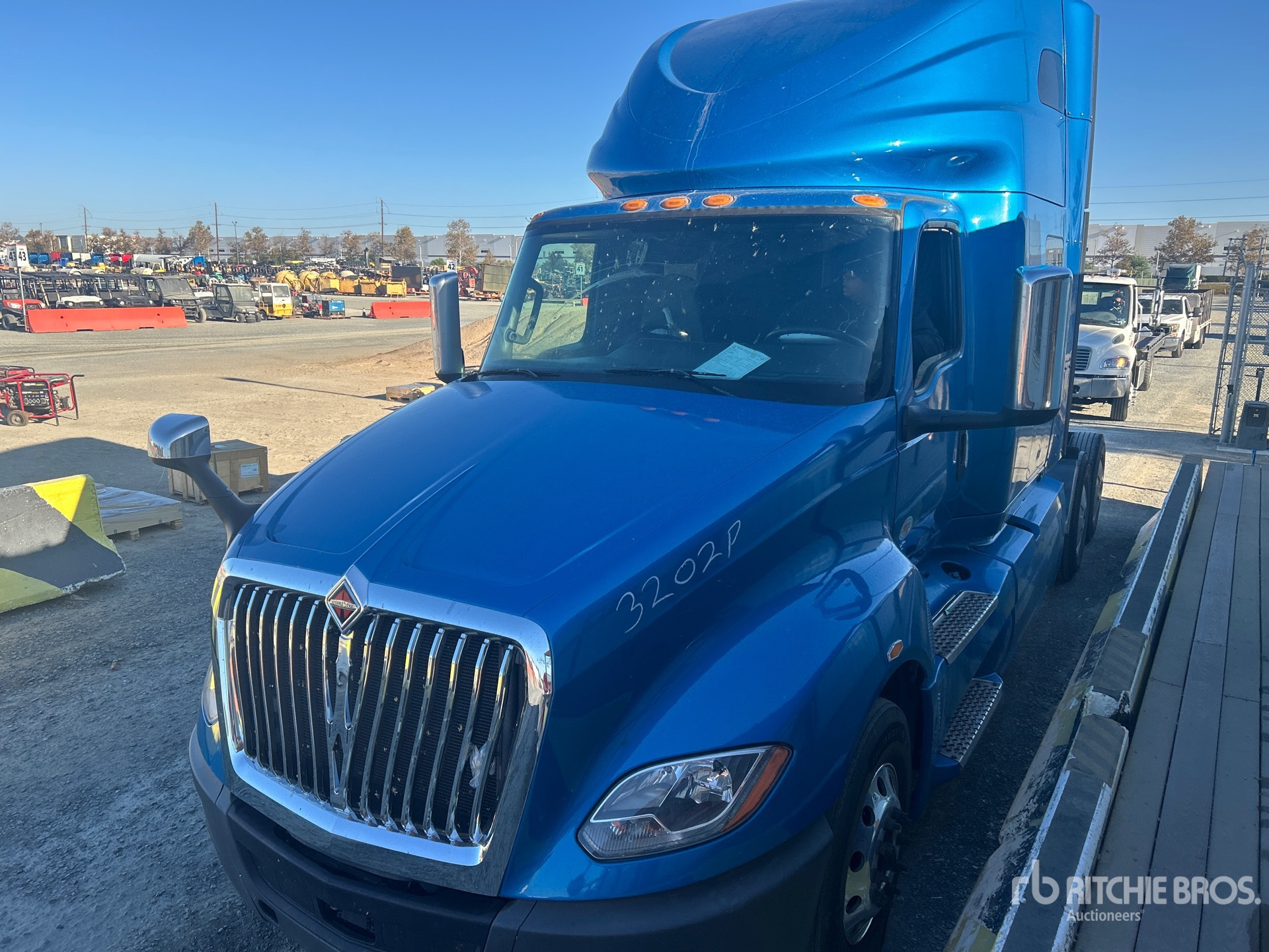 2021 International LT625