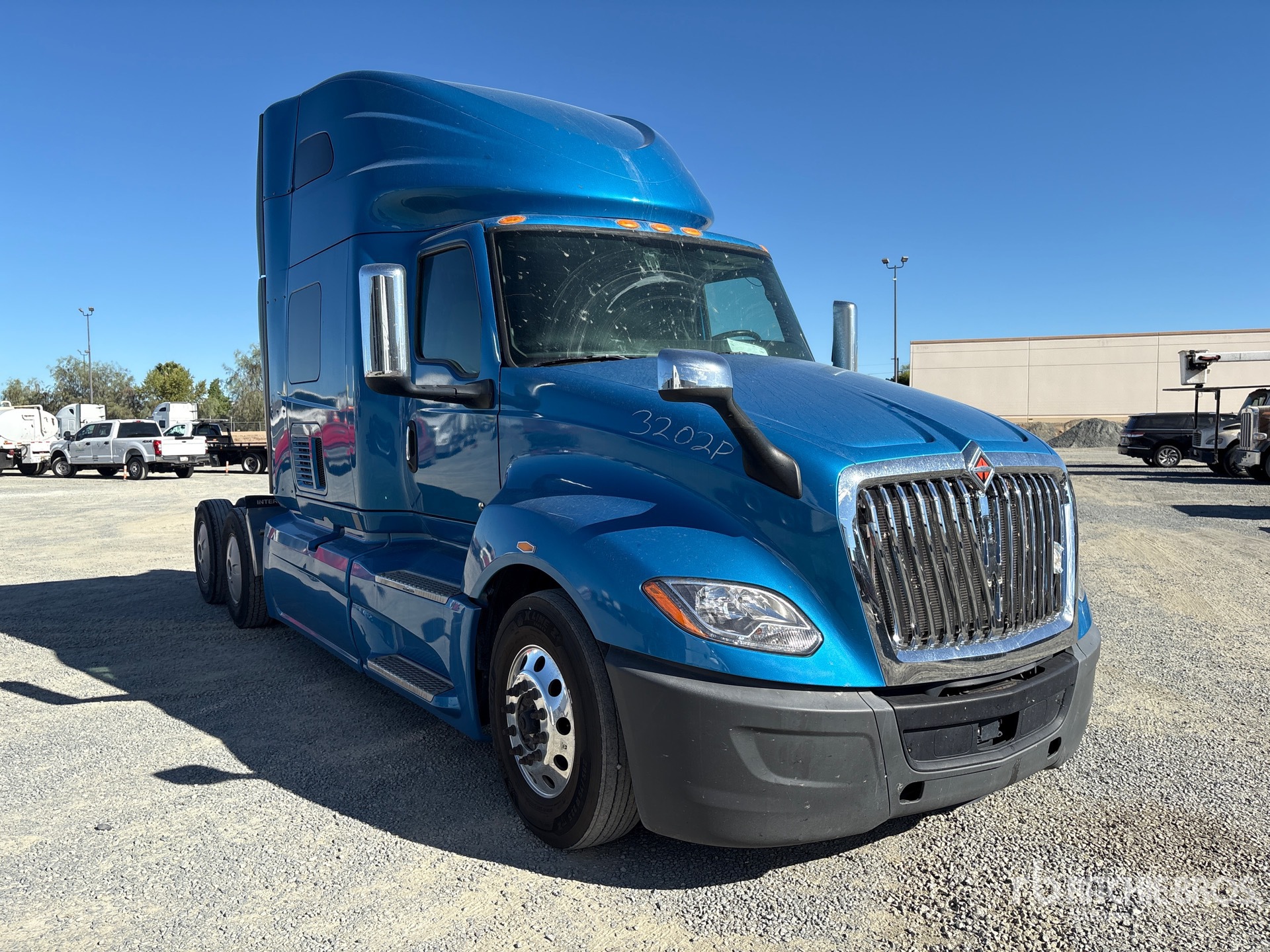 2021 International LT625
