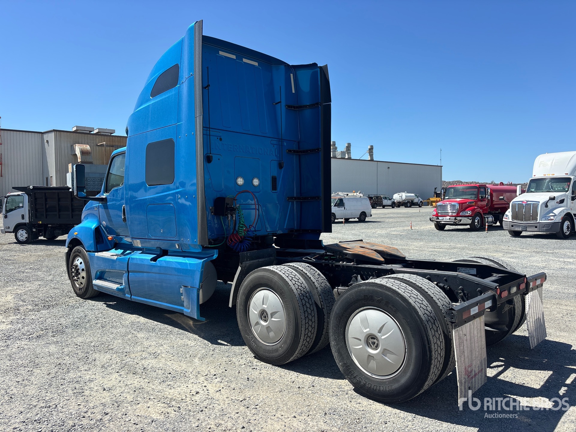 2021 International LT625