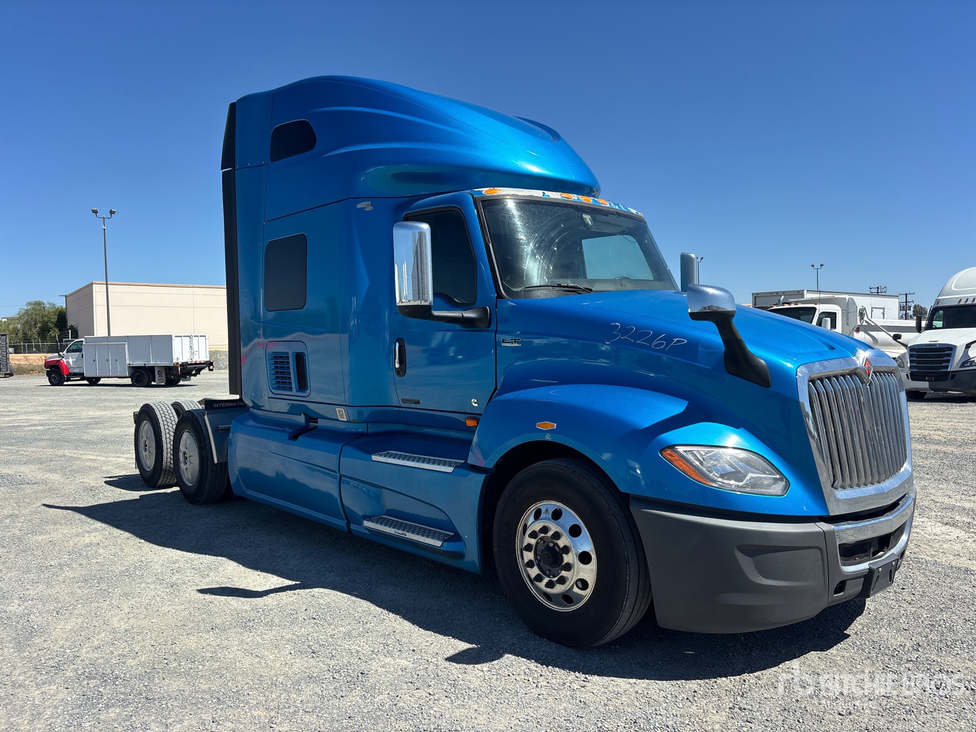 2021 International LT625