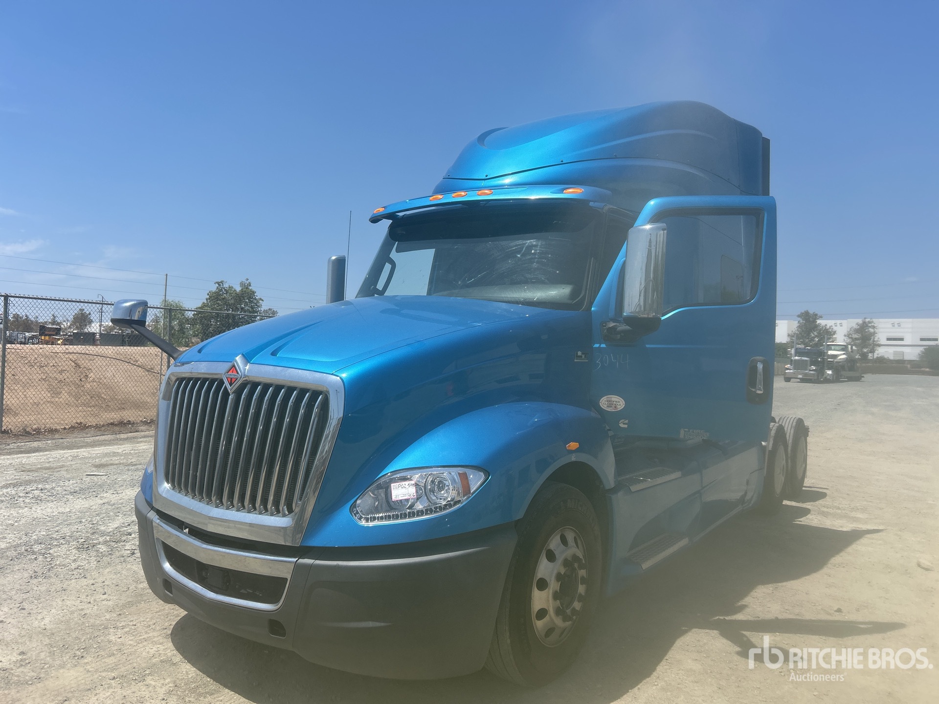 2020 International LT625