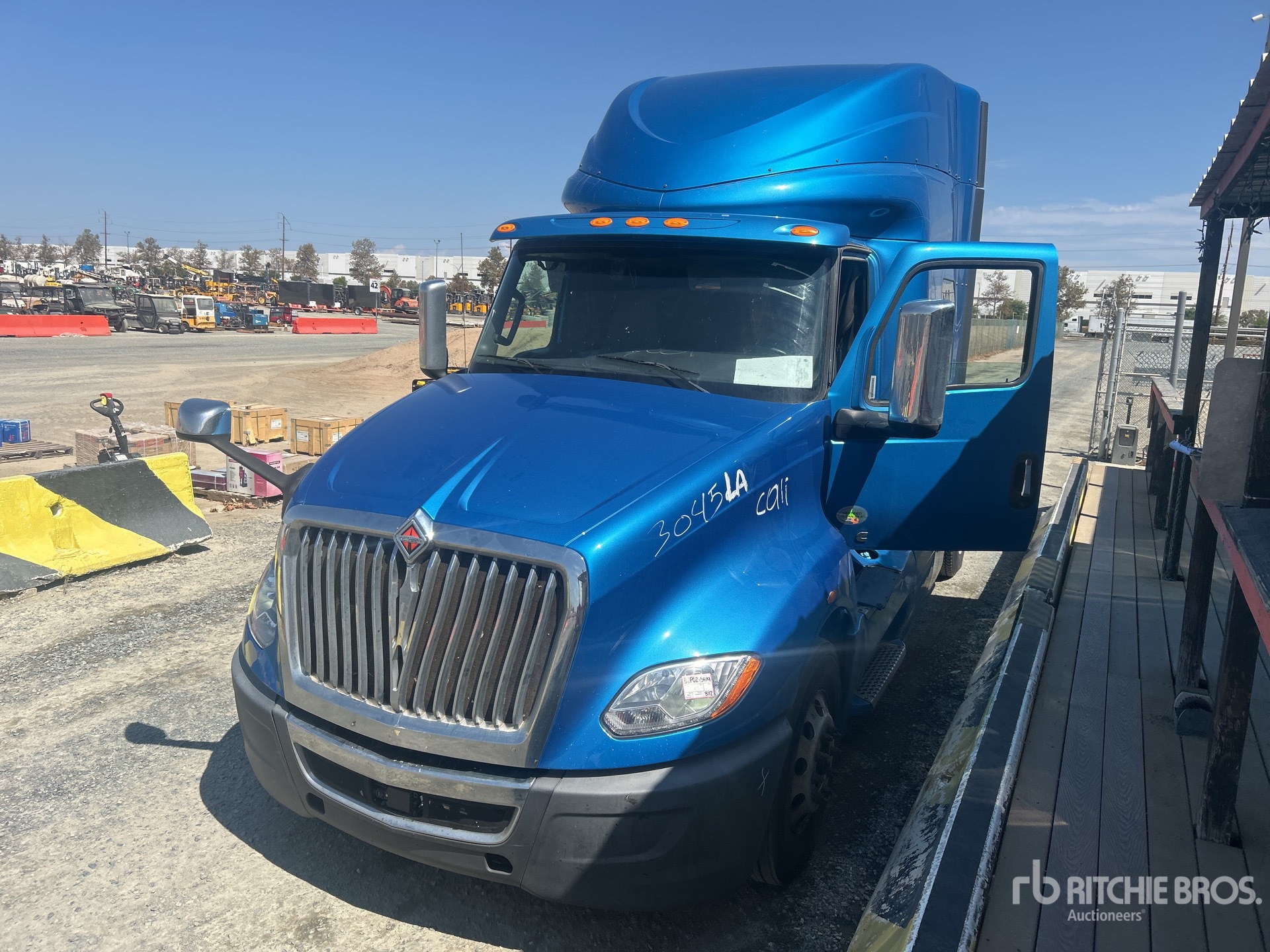 2020 International LT625
