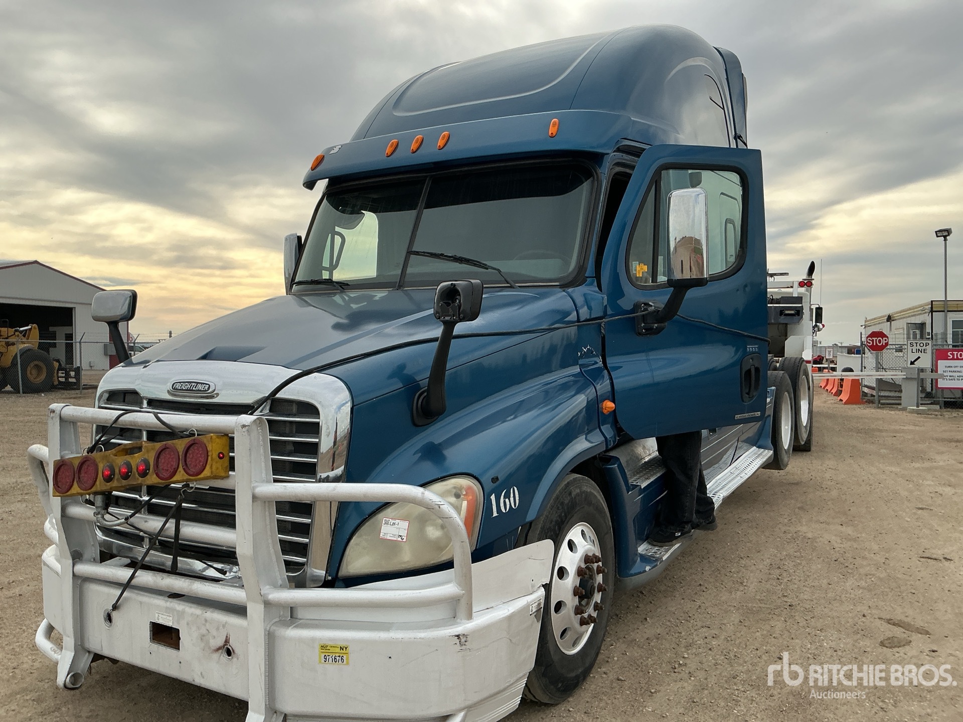 2010 Freightliner CASCADIA 125
