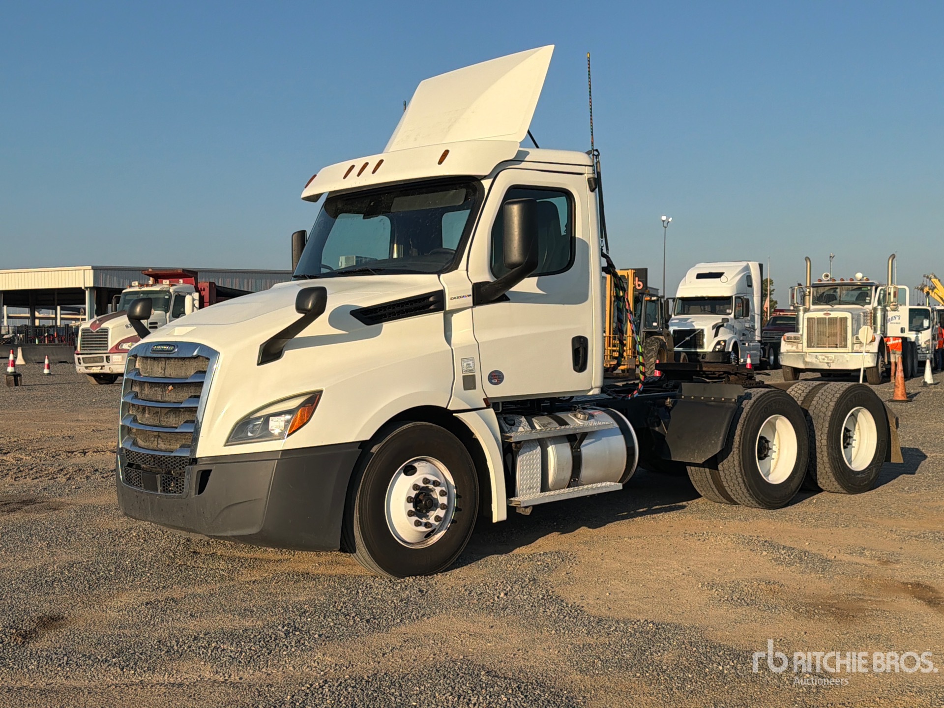 Photo of 2019 Freightliner CASCADIA 126
