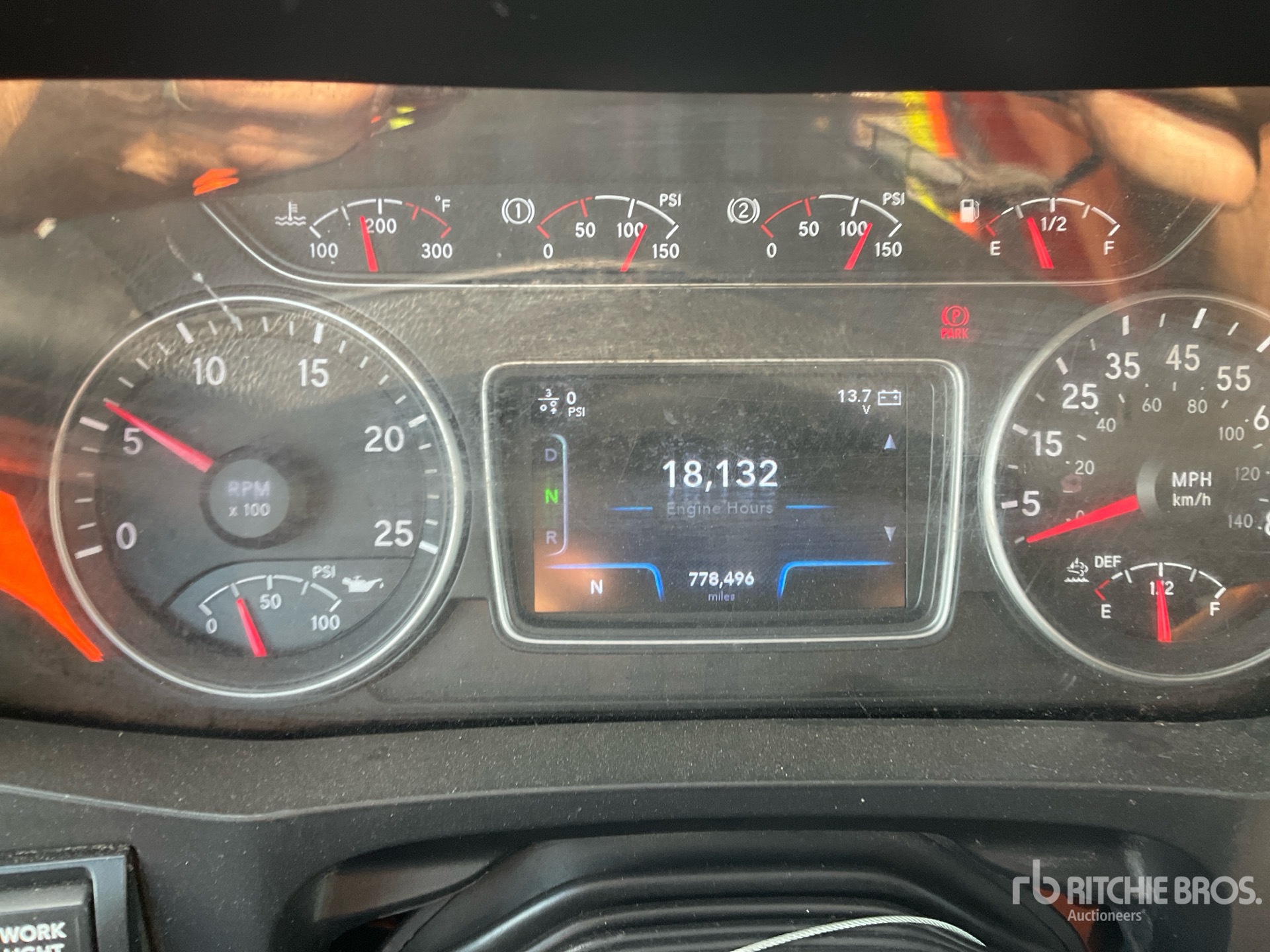 2021 International LT625