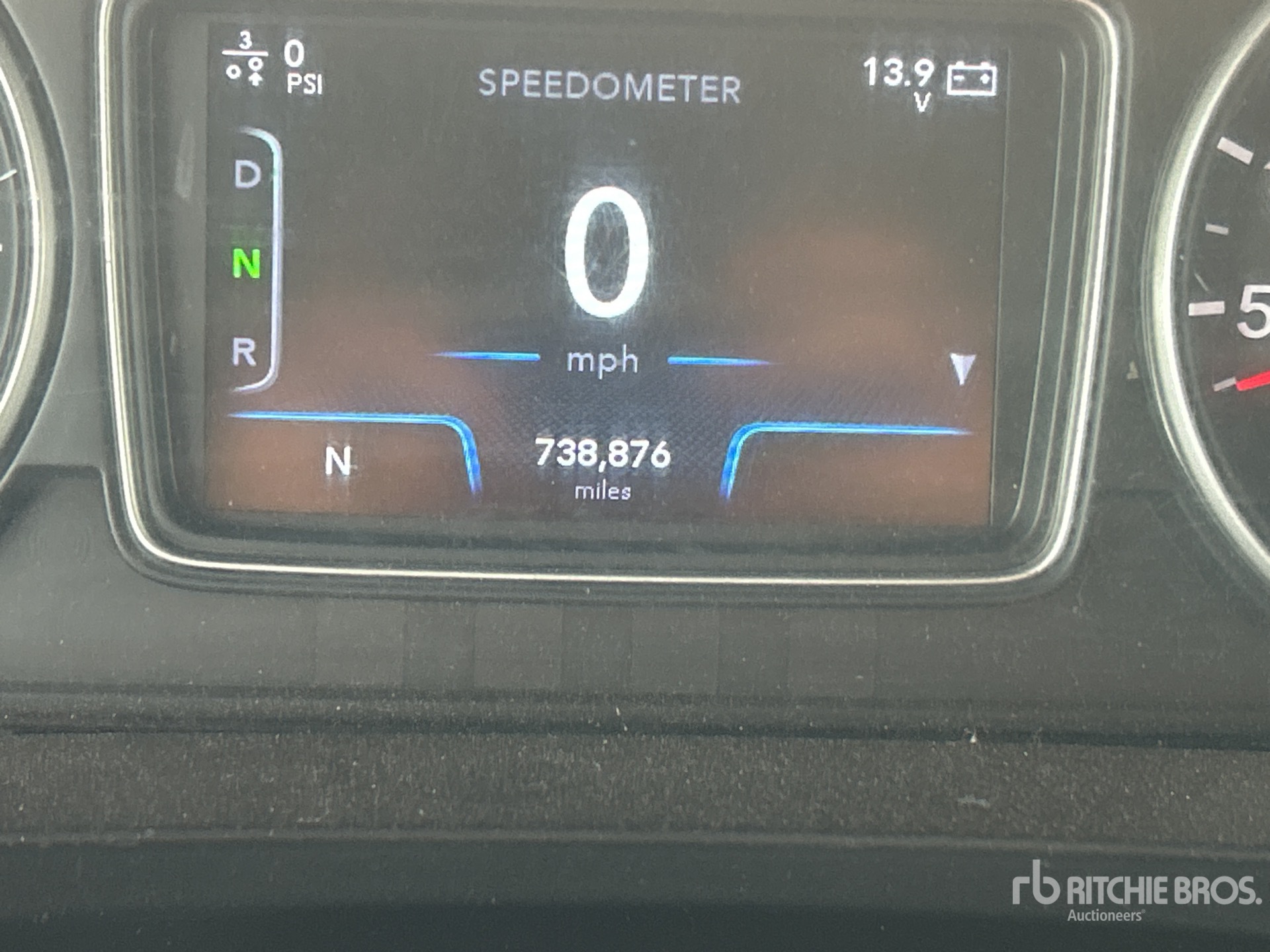 2021 International LT625
