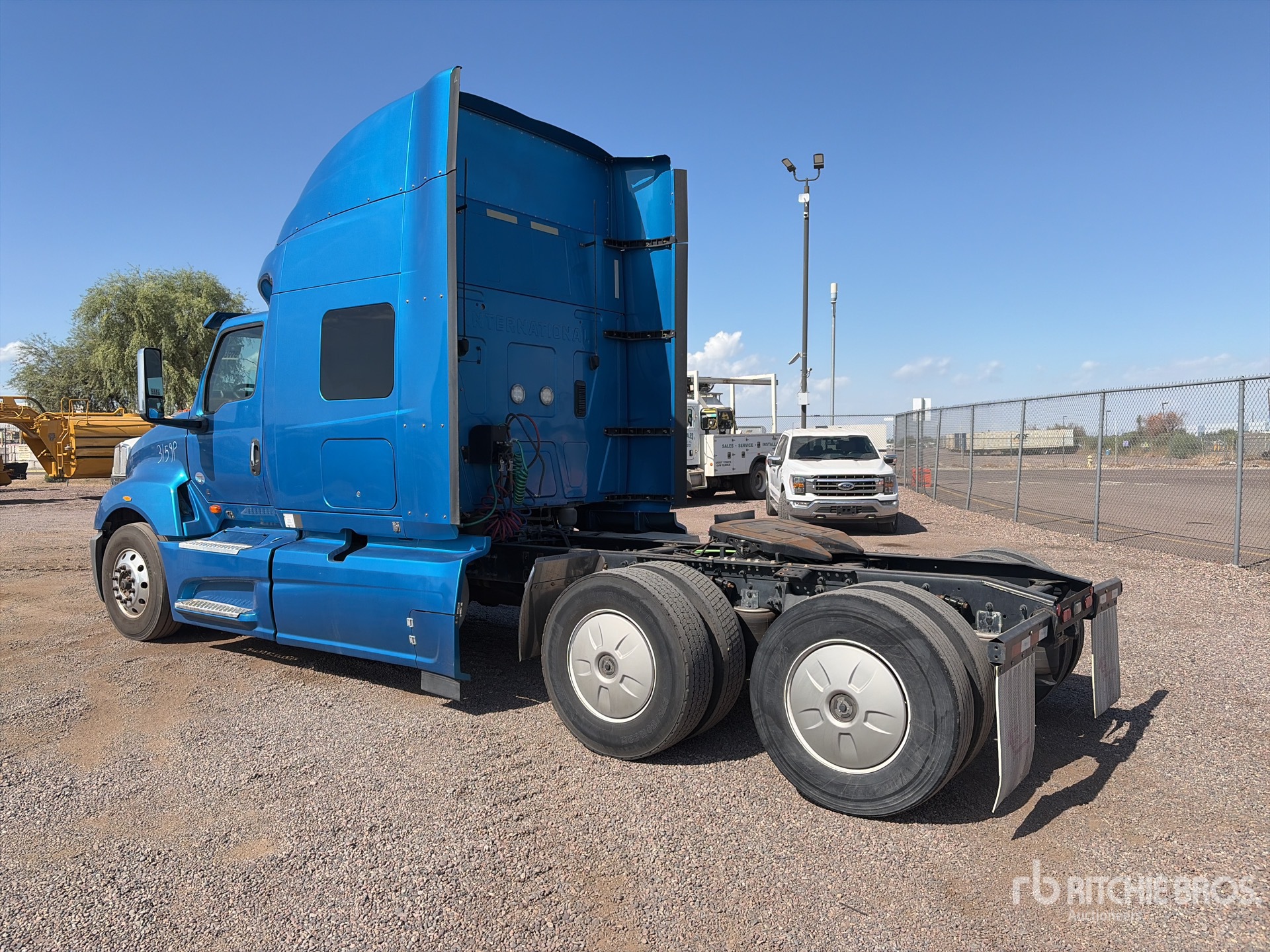 2020 International LT625