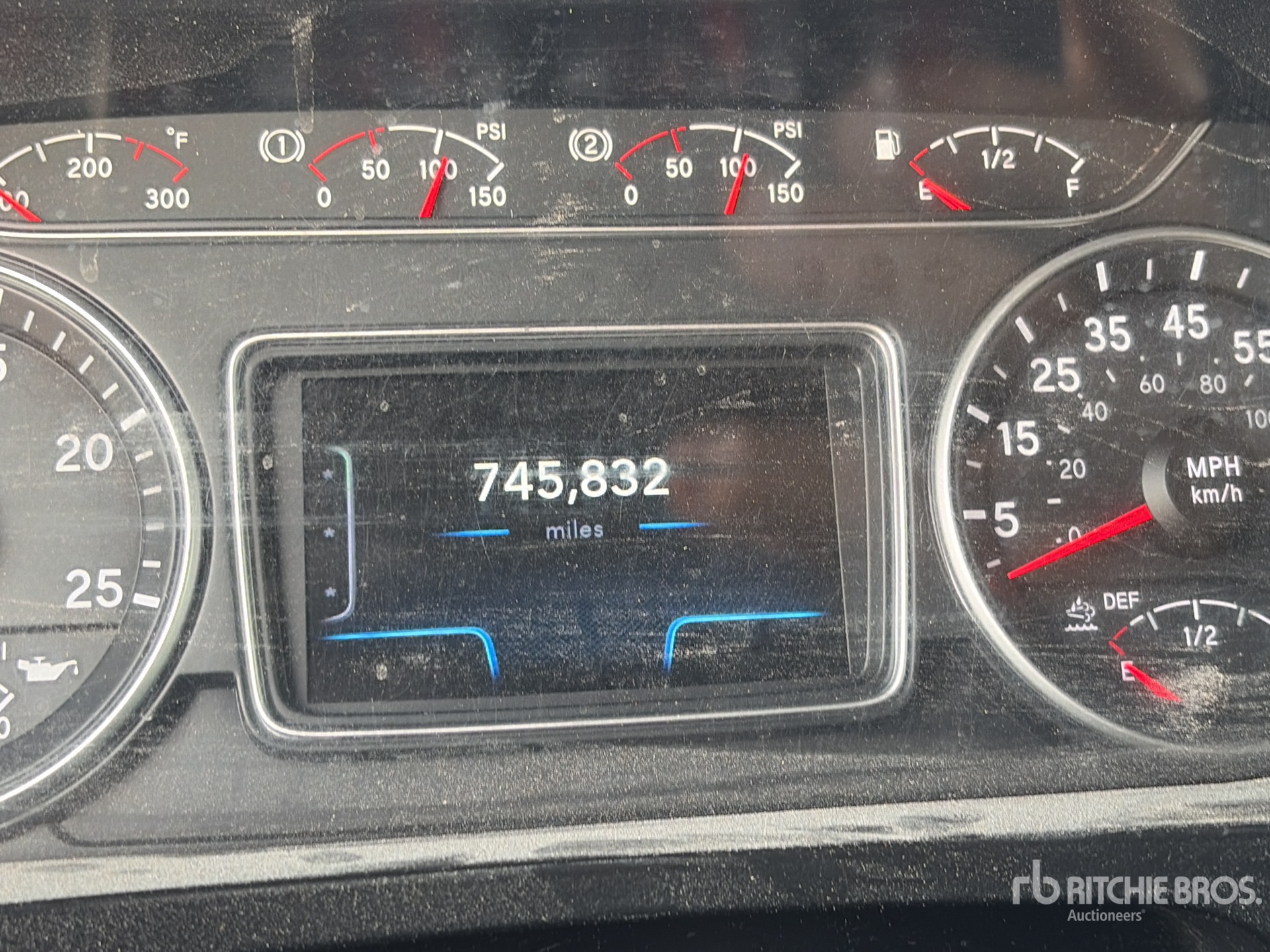 2020 International LT625