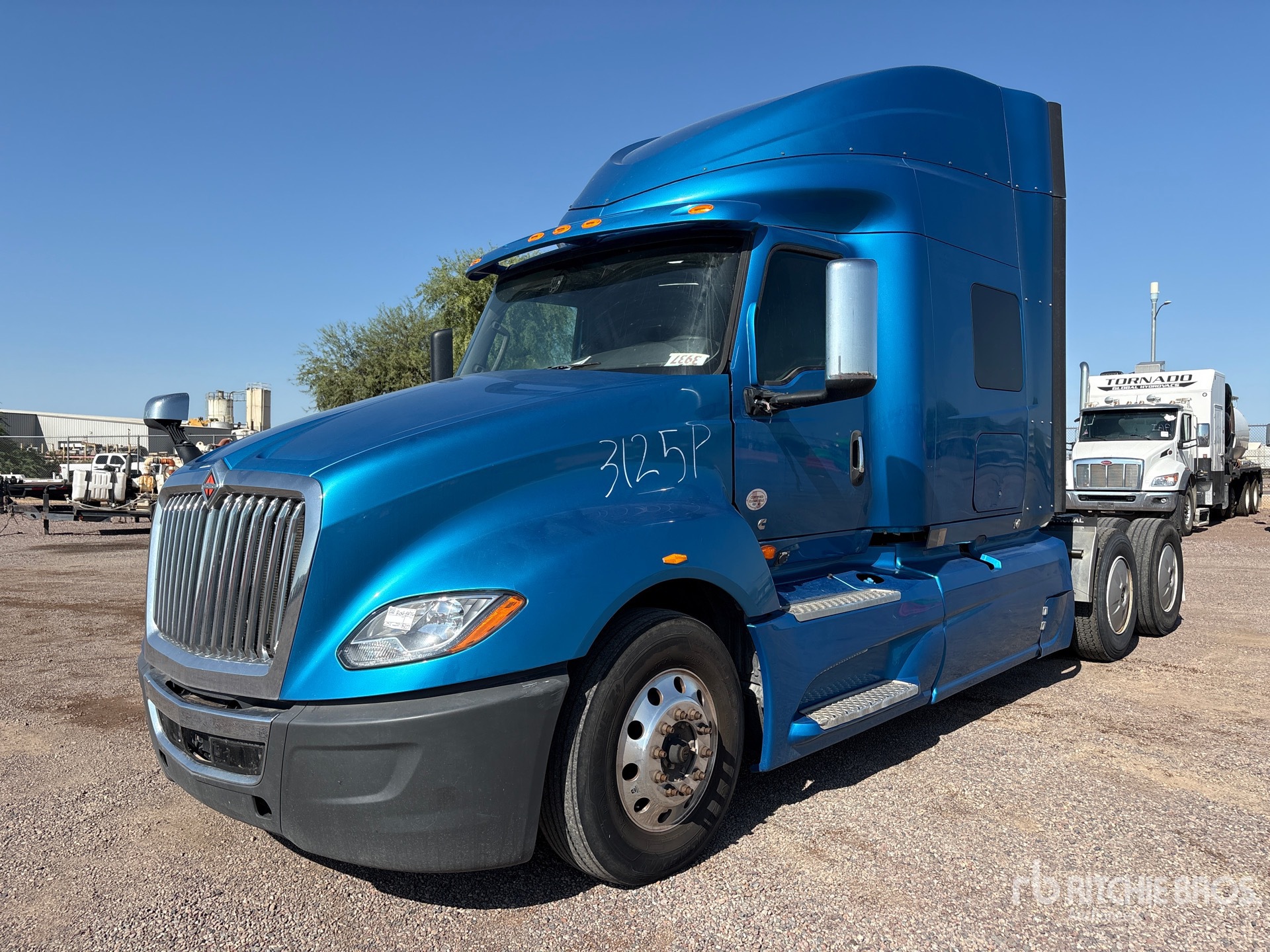 Photo of 2020 International LT625