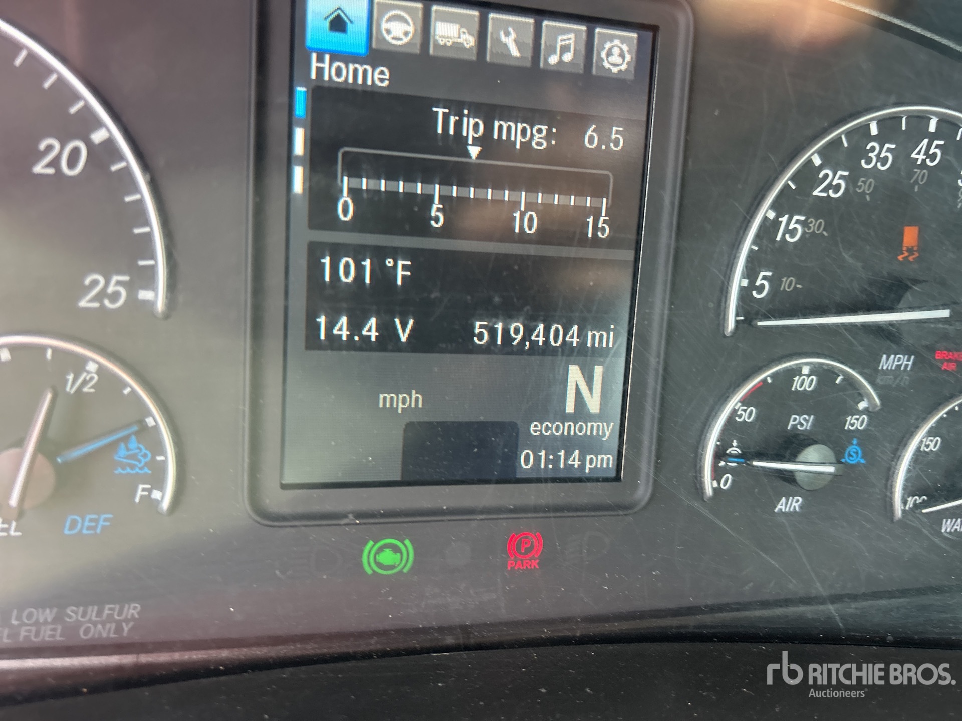 2019 Freightliner CASCADIA 126