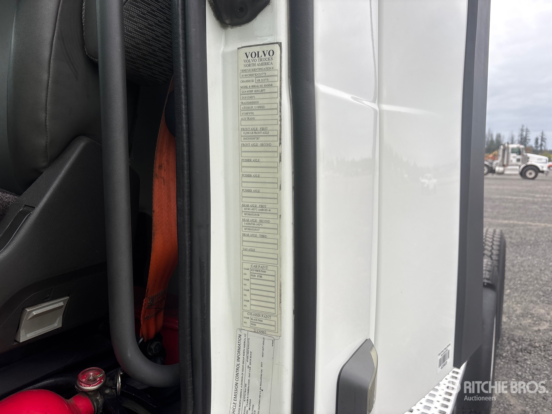2019 Volvo VNL300