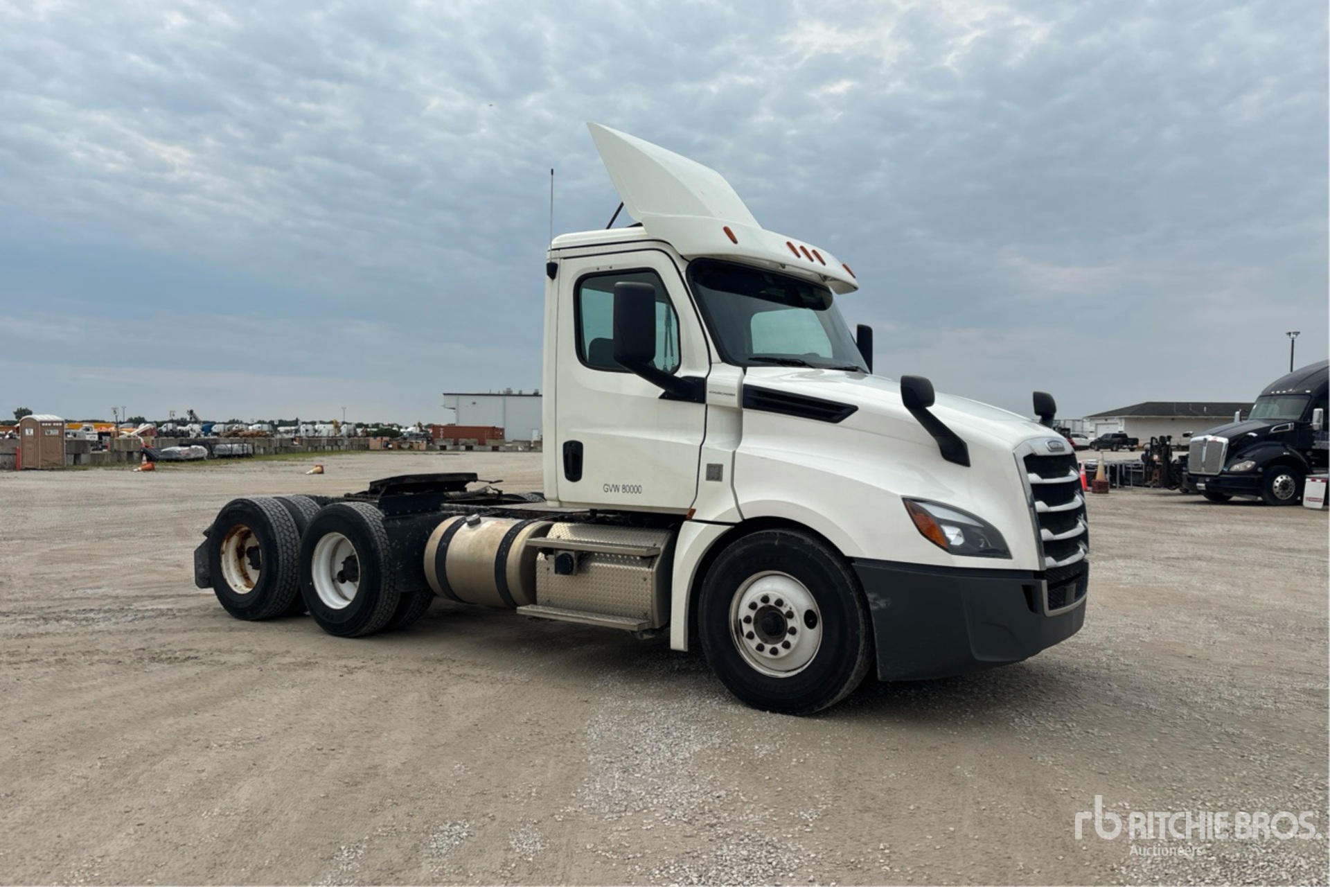 2019 Freightliner CASCADIA 126