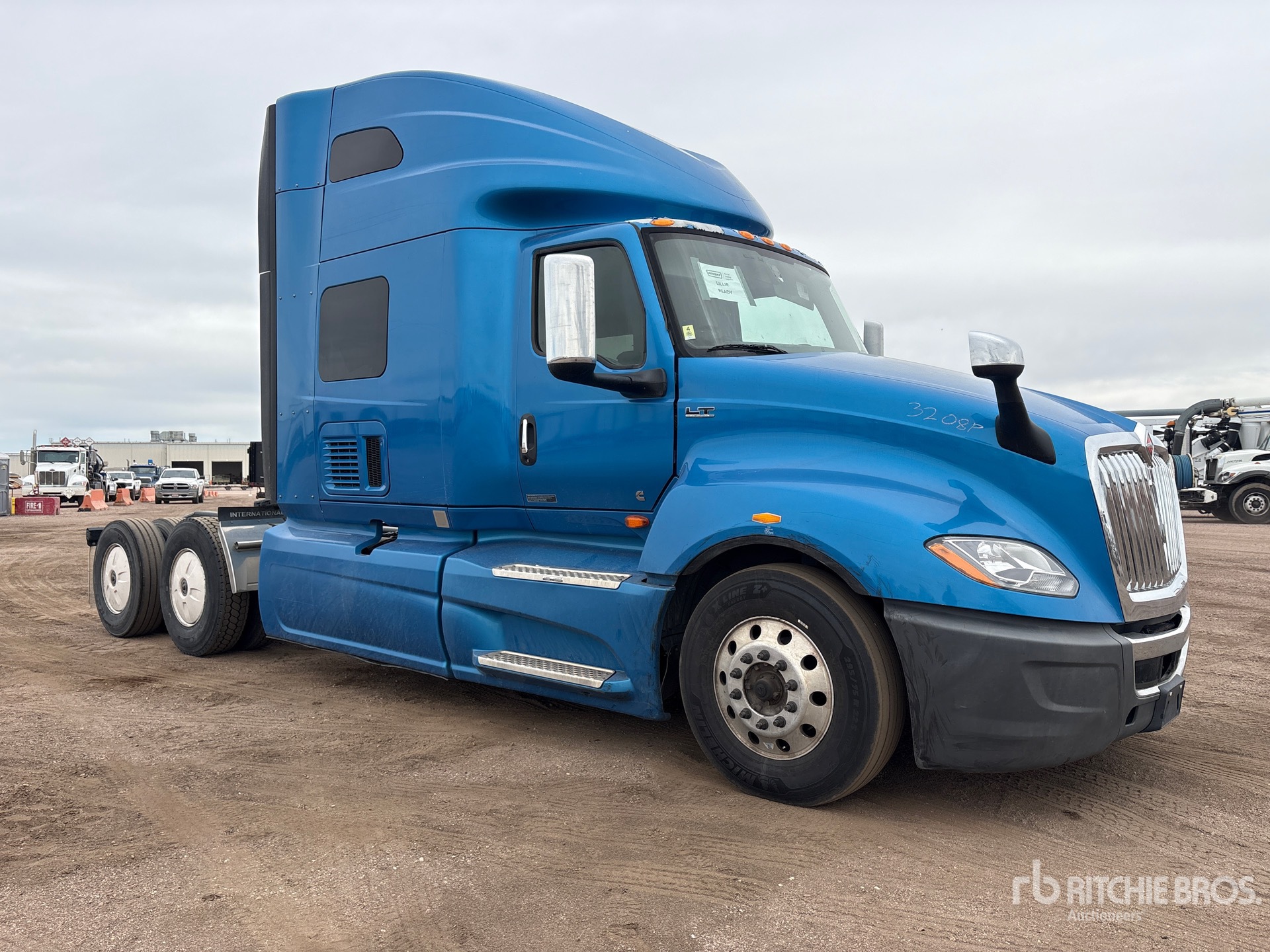2021 International LT625