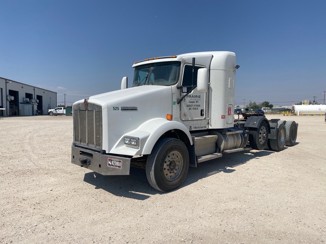 2017 Kenworth T800 8x4 Tri/A Sleeper Truck Tractor