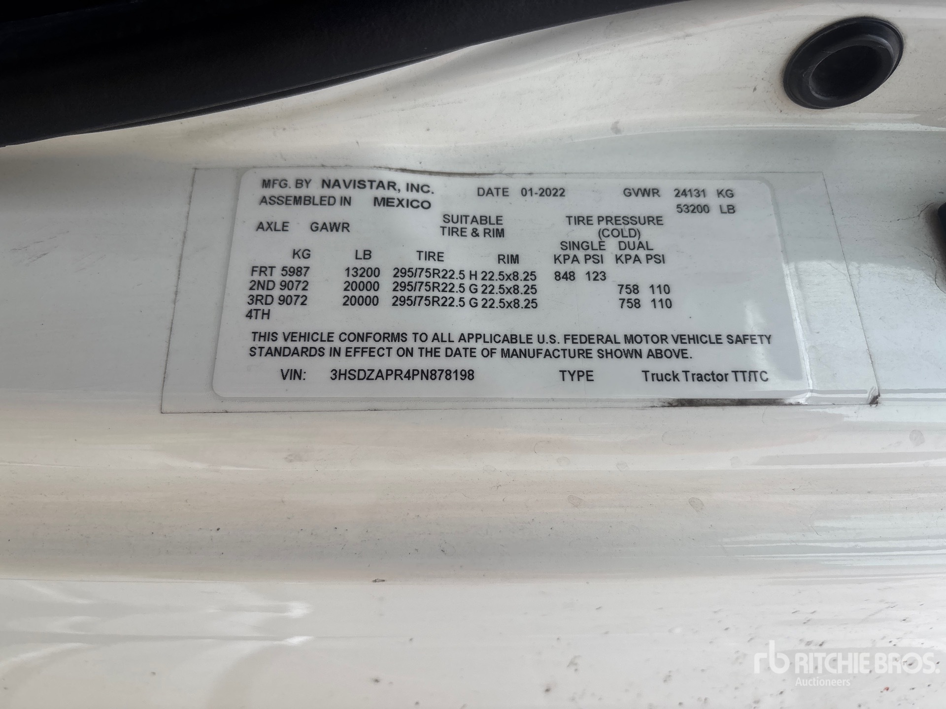 2023 International LT625