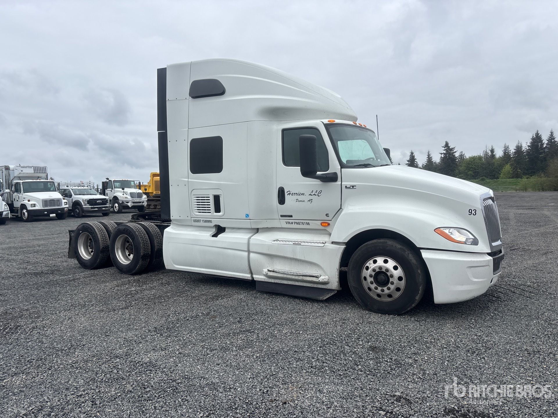 2023 International LT625