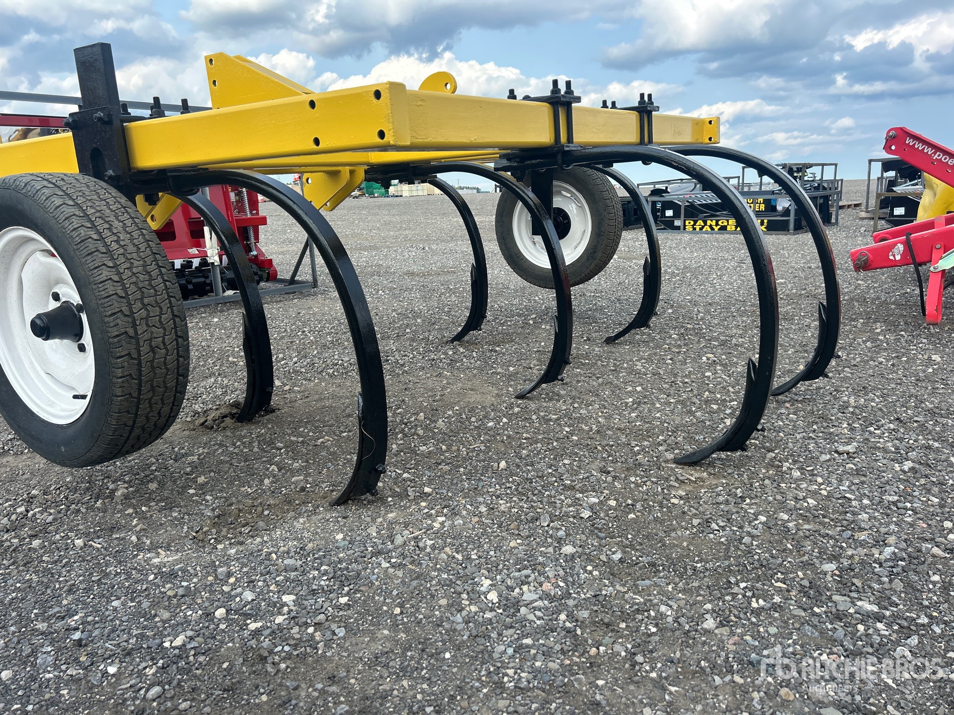 Landoll 82 in 3-Point