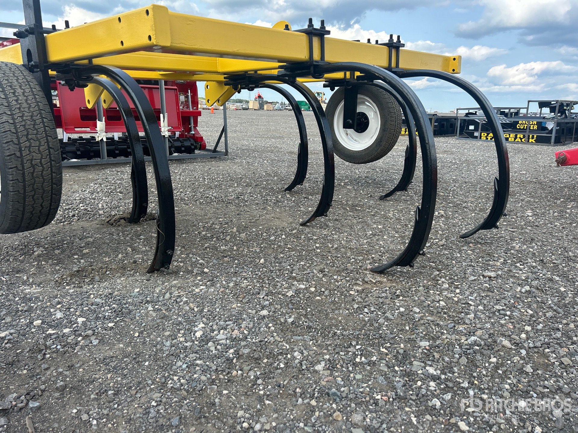 Landoll 82 in 3-Point