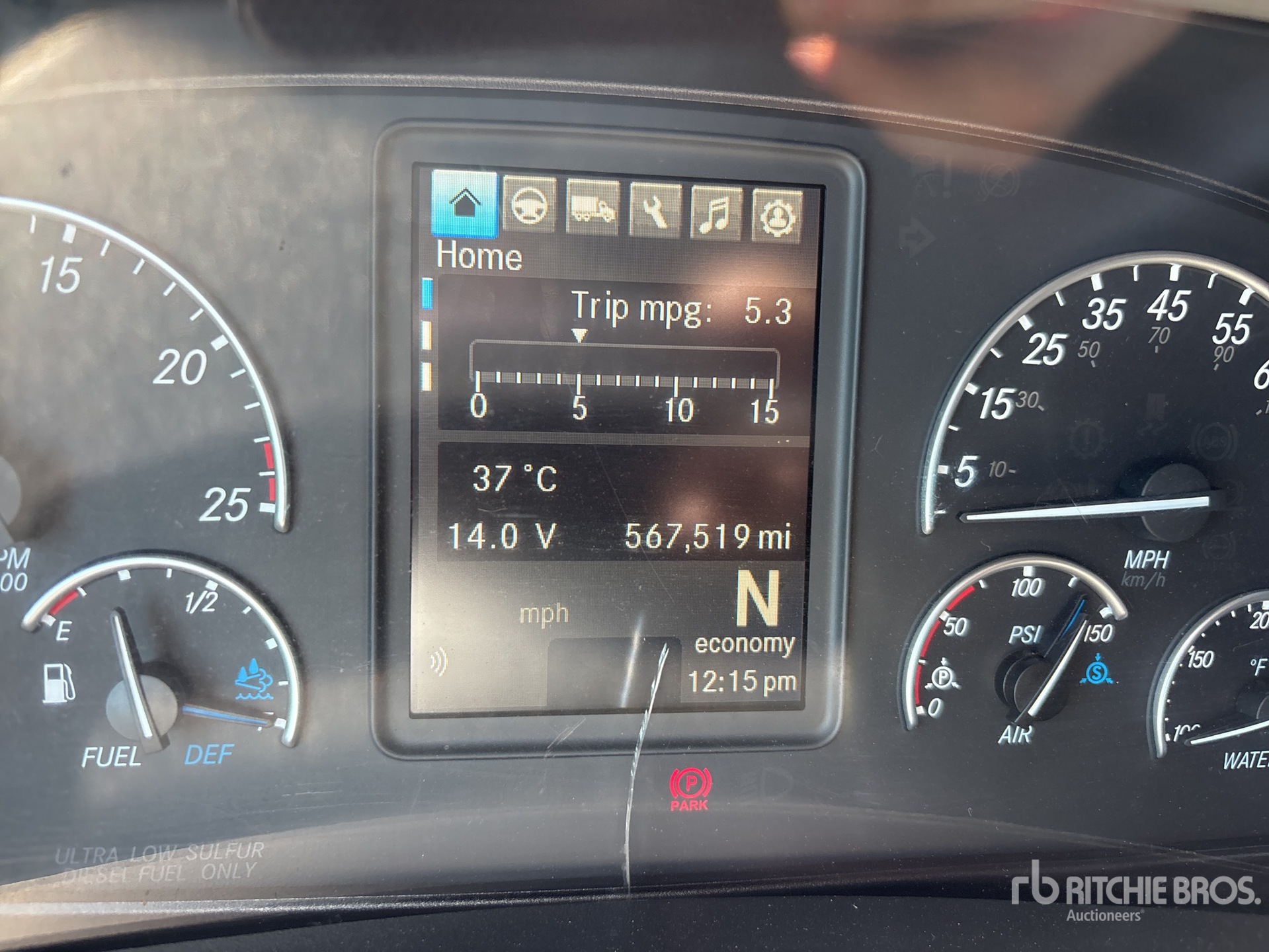 2021 Freightliner CASCADIA 126