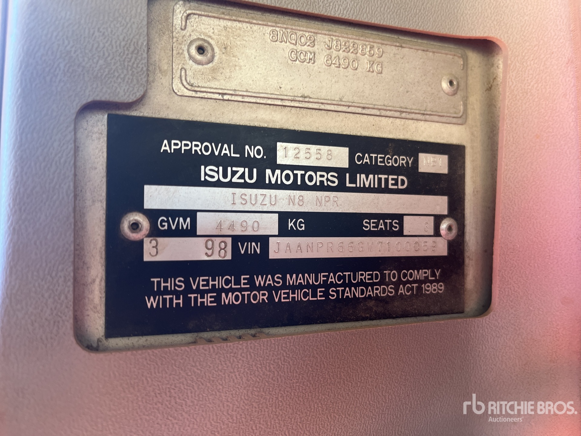 1998 Isuzu NPR