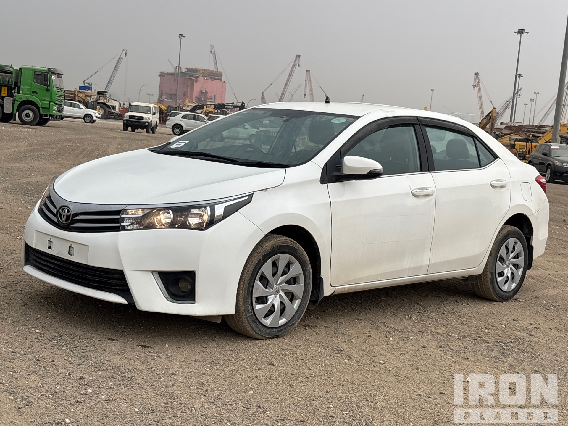 General Appearance with Picture, Right Front Corner