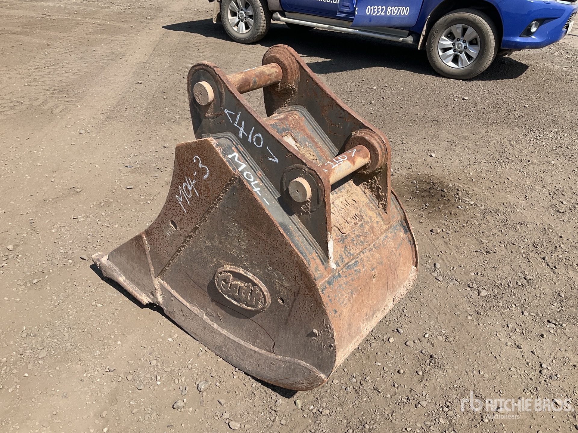 General Appearance with Picture, Left Rear Corner